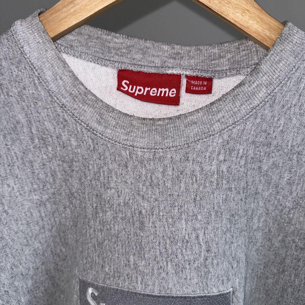 Supreme 2003 Supreme Silver Grey Box Logo Crewneck Size US M / EU 48-50 / 2 - 8 Thumbnail