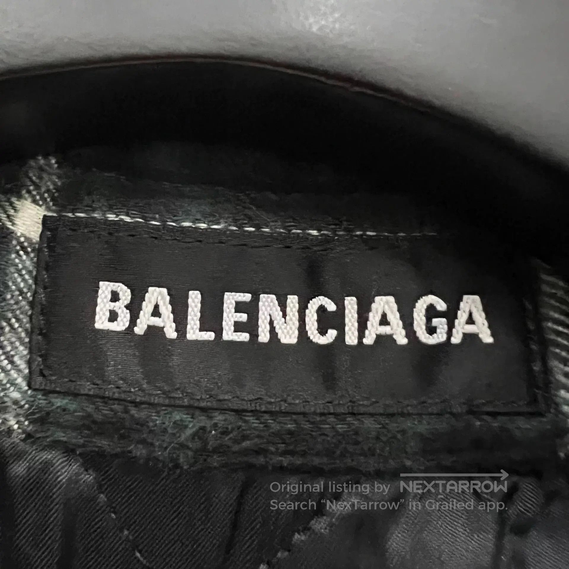 Balenciaga patterned color. Size US M / EU 48-50 / 2 - 3 Thumbnail