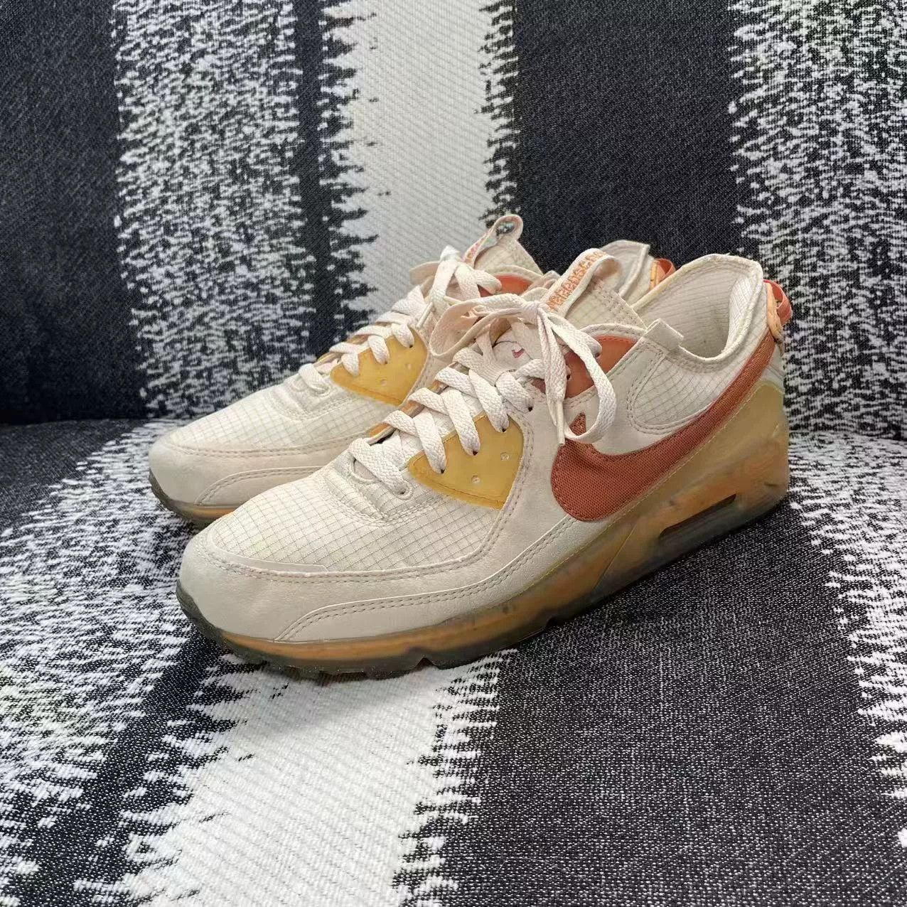 Nike Nike AIR MAX Orange Lowtop Sneakers 13 Men Size US 13 / EU 46 - 1 Thumbnail