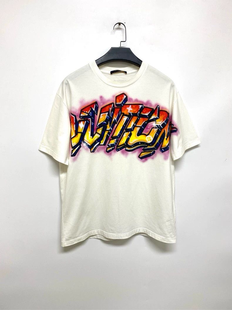 Louis Vuitton Louis Vuitton White graffiti short sleeves Size US XL / EU 56 / 4 - 1 Thumbnail