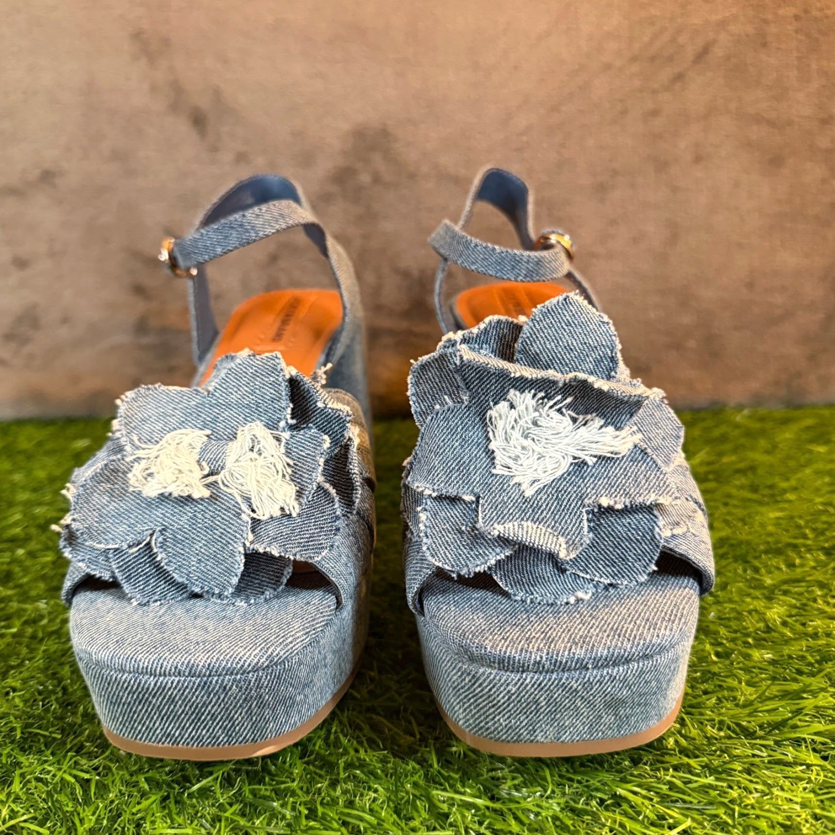 Lucky Brand Lucky Brand Denim Platform Wedge Sandals Womens Size 8.5 Blue Floral Ankle Strap Platform Heels Summer Casual, Party/Cocktail Womens Size US 9 / IT 39 - 2 Thumbnail