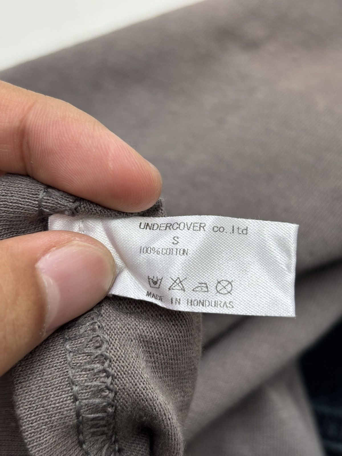 Undercover 2000s Generation Fuck You Sleeveless T-shirt Size US S / EU 44-46 / 1 - 5 Thumbnail