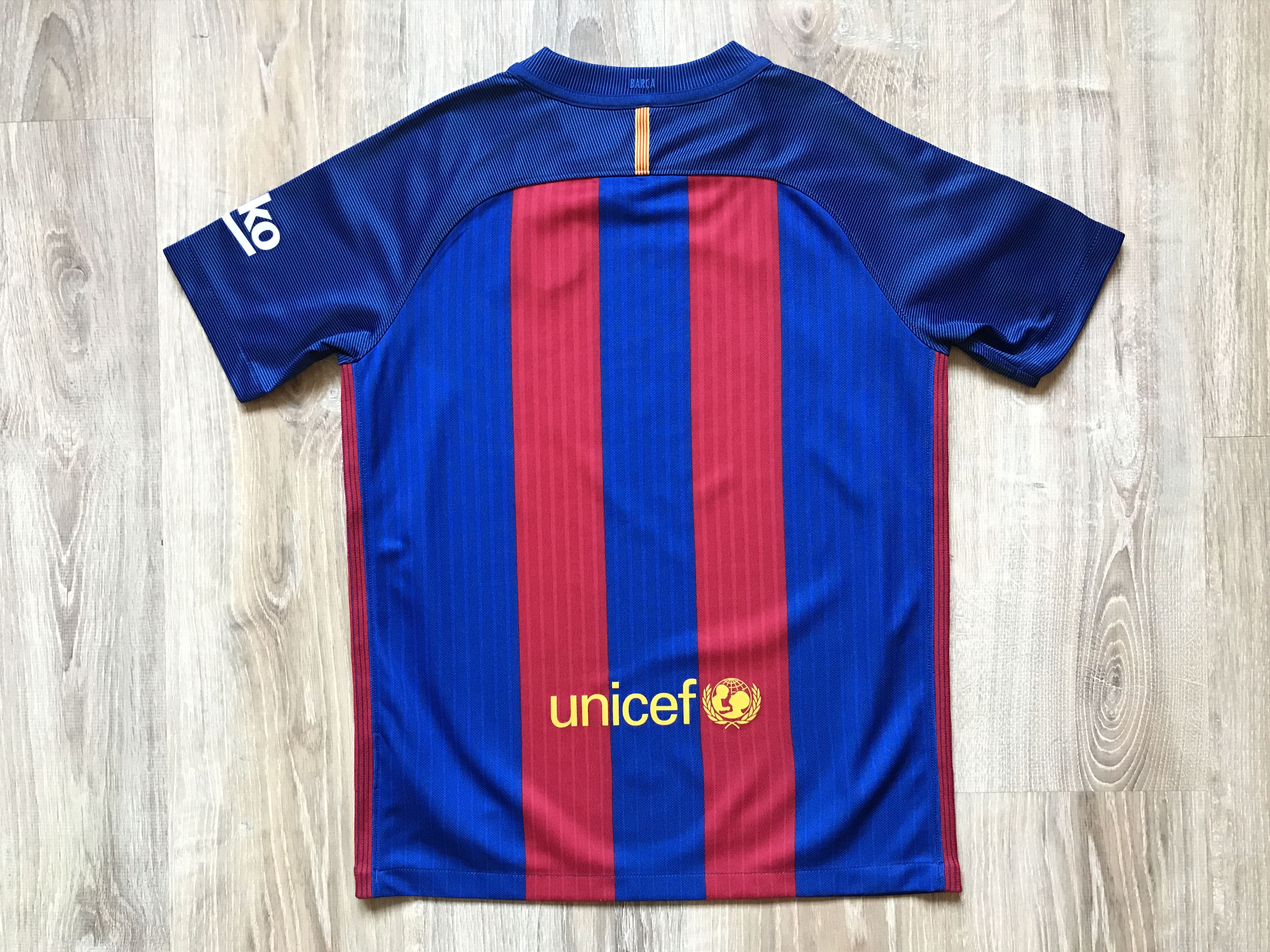 Nike × Vintage Nike Barcelona Home Shirt Kids 2016-2017 Size US XXS / EU 40 - 2 Thumbnail