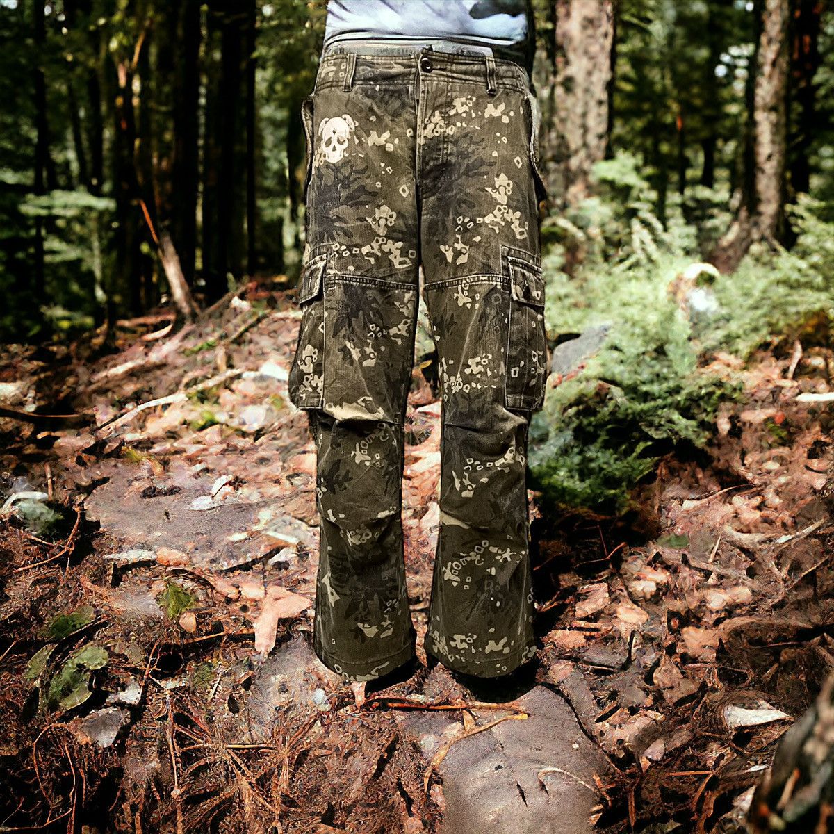 image of 14Th Addiction x 5351 Pour Les Hommes Vintage 291295 Pour Hommes Cargo Trousers in Camo (Size 32)