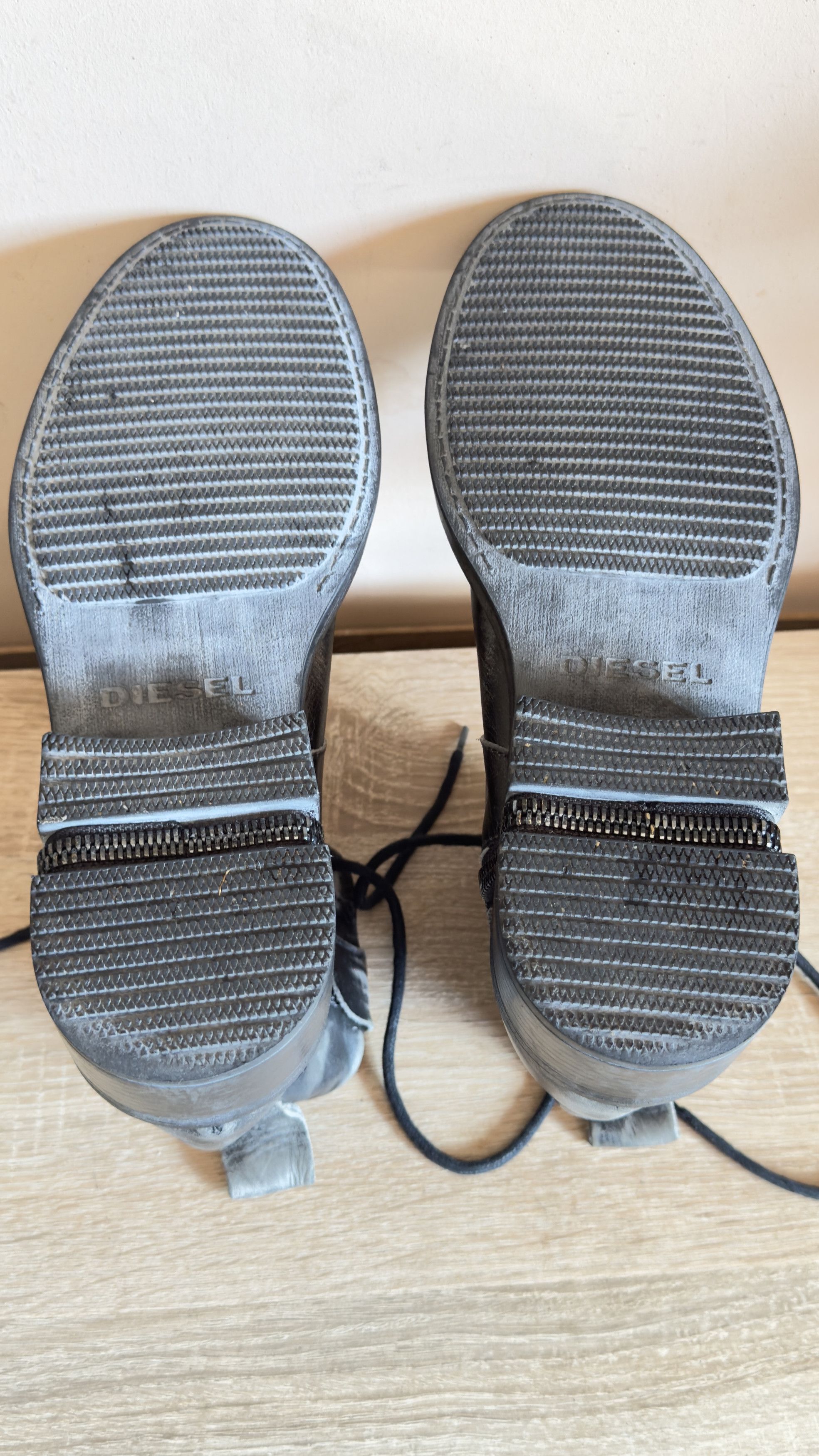 Diesel 🔥 Diesel boots D-zipphim boots size 8 to 8.5 us Size US 8 / EU 41 - 11 Thumbnail