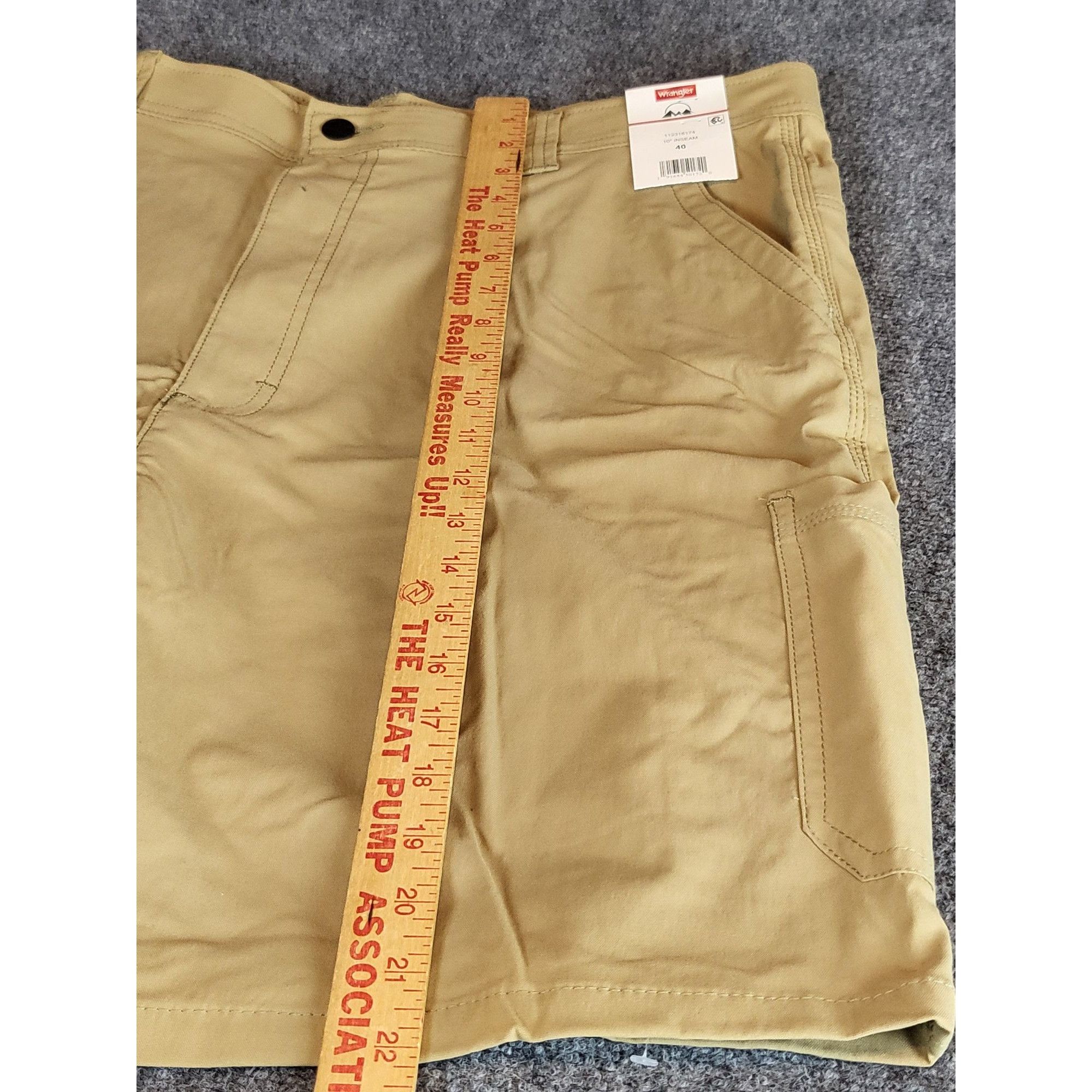 Wrangler Wrangler Performance Elastic Waist Shorts Men Sz 40 Khaki Br Size US 40 / EU 56 - 3 Thumbnail