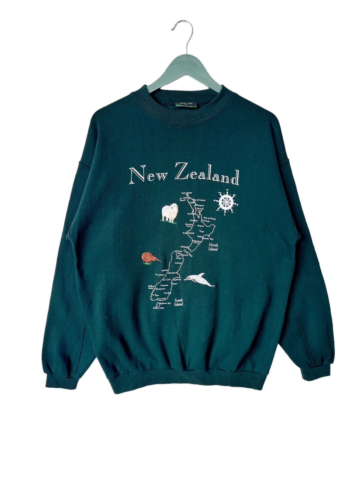 image of Vintage 80's New Zealand Map Sweatshirt in Green, Men's (Size Small)
