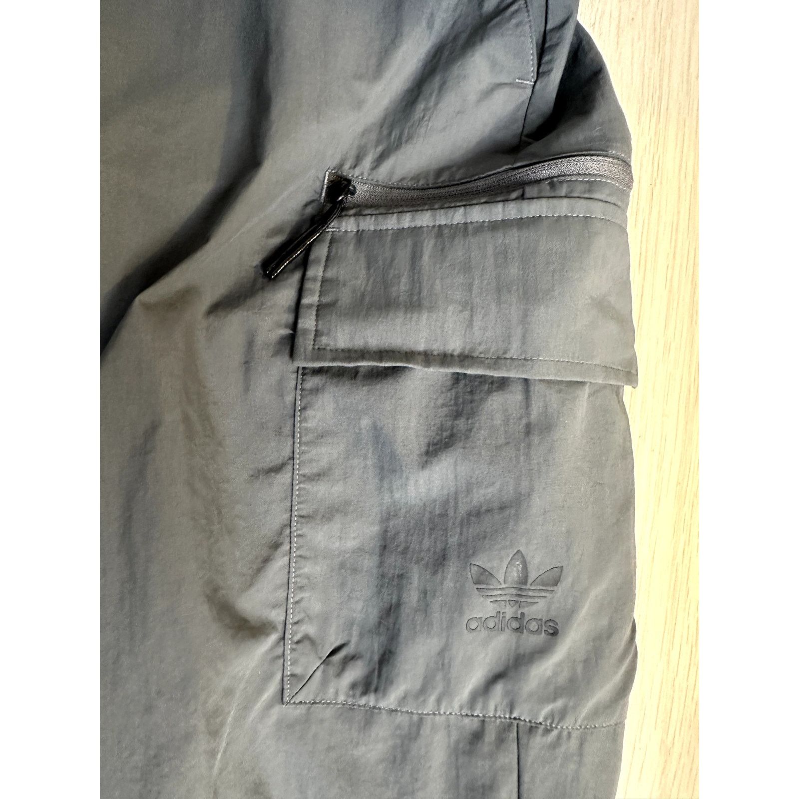 Adidas SOLD OUT! Adidas Essentials Woven Cargo Pants - Size S -NEW Size 26" / US 2 / IT 38 - 2 Thumbnail