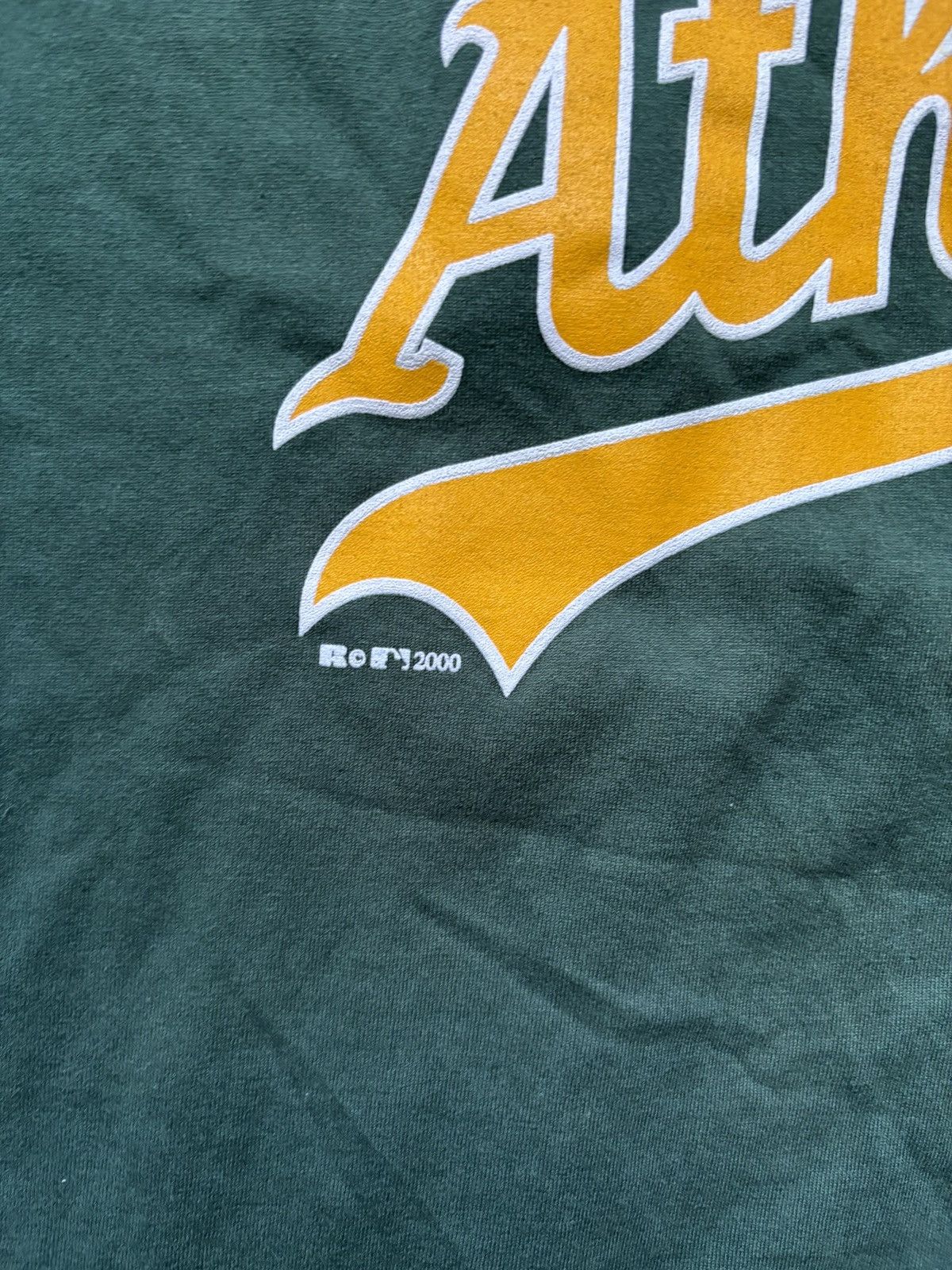 Vintage vintage Y2K 2000 RUSSELL ATHLETIC OAKLAND ATHLETIC t-shirt Size US L / EU 52-54 / 3 - 3 Thumbnail