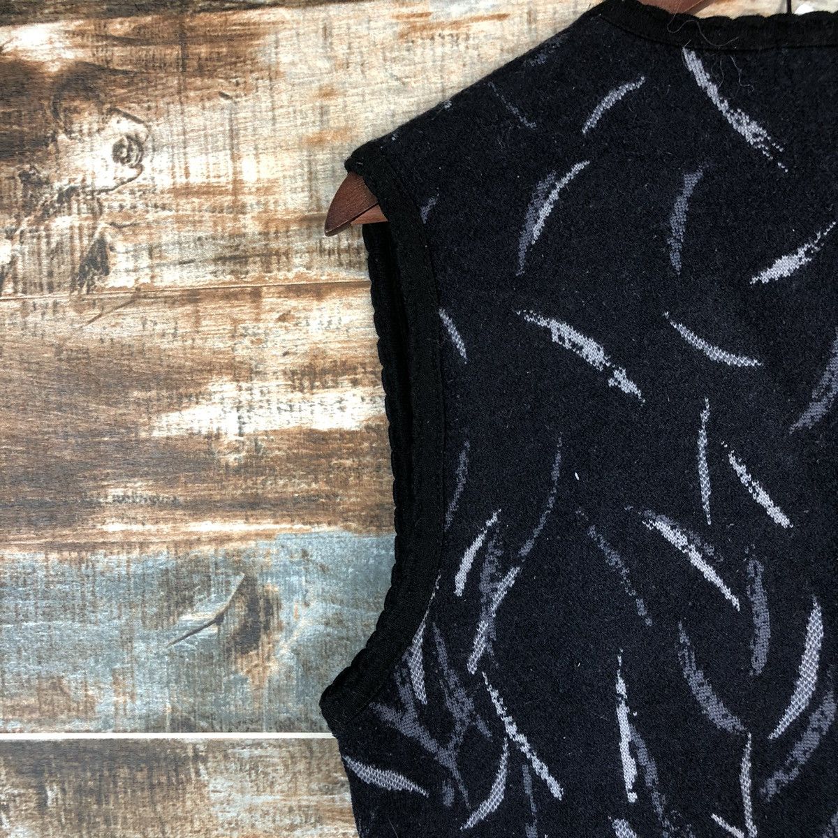 Homespun Knitwear × Japanese Brand DL Corrose Black art style Vest Knitwear #C534 Size US M / EU 48-50 / 2 - 16 Thumbnail