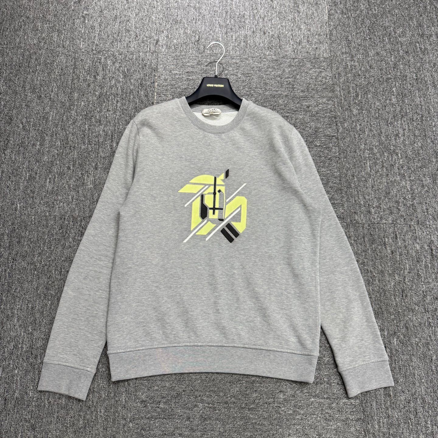 Hermes Gray Graphic Sweatshirt Size L Size US L / EU 52-54 / 3 - 1 Thumbnail