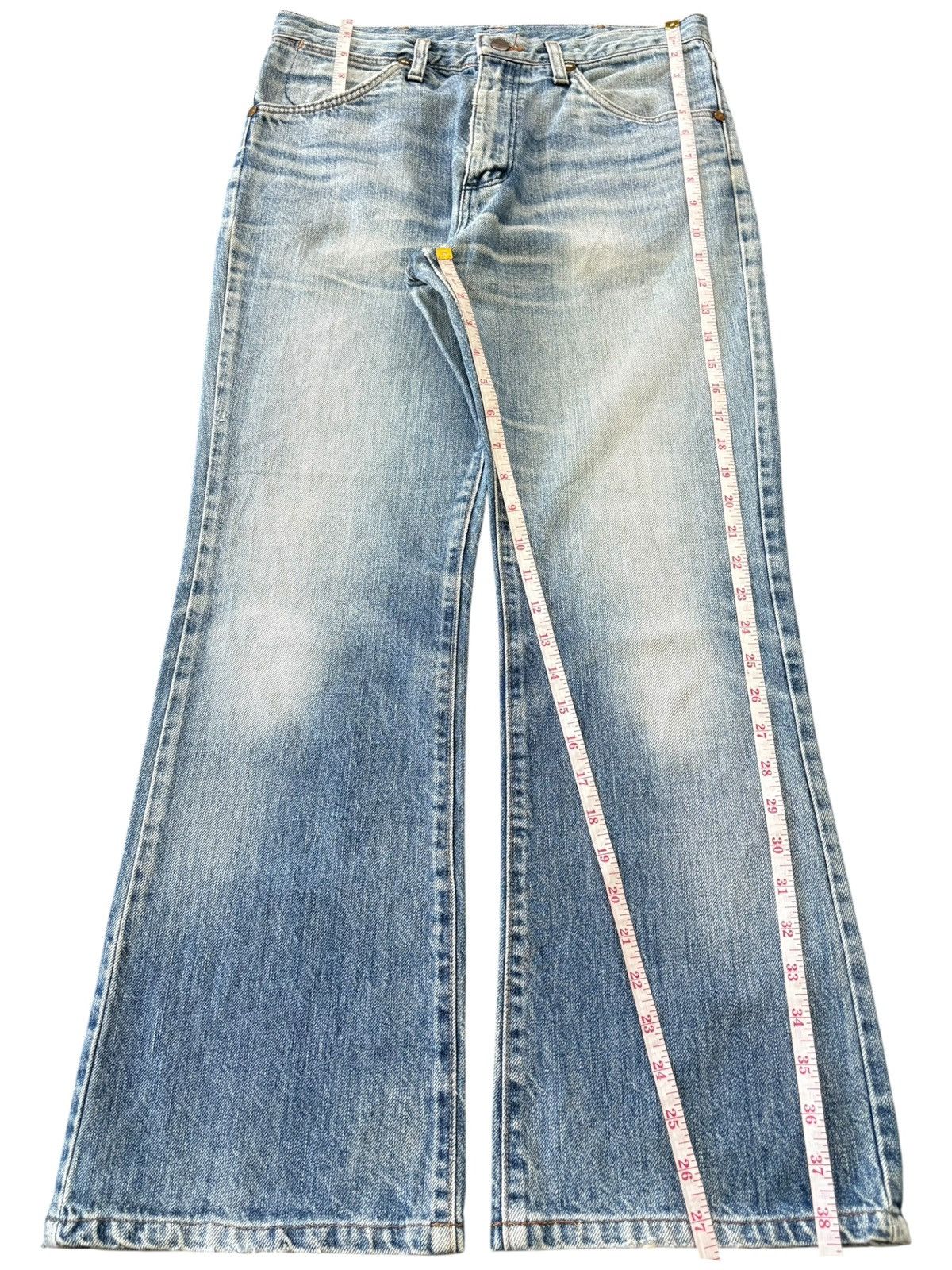 Wrangler Vintage 90s Wrangler Blue Bell Faded Flare Jeans Size US 31 - 8 Thumbnail