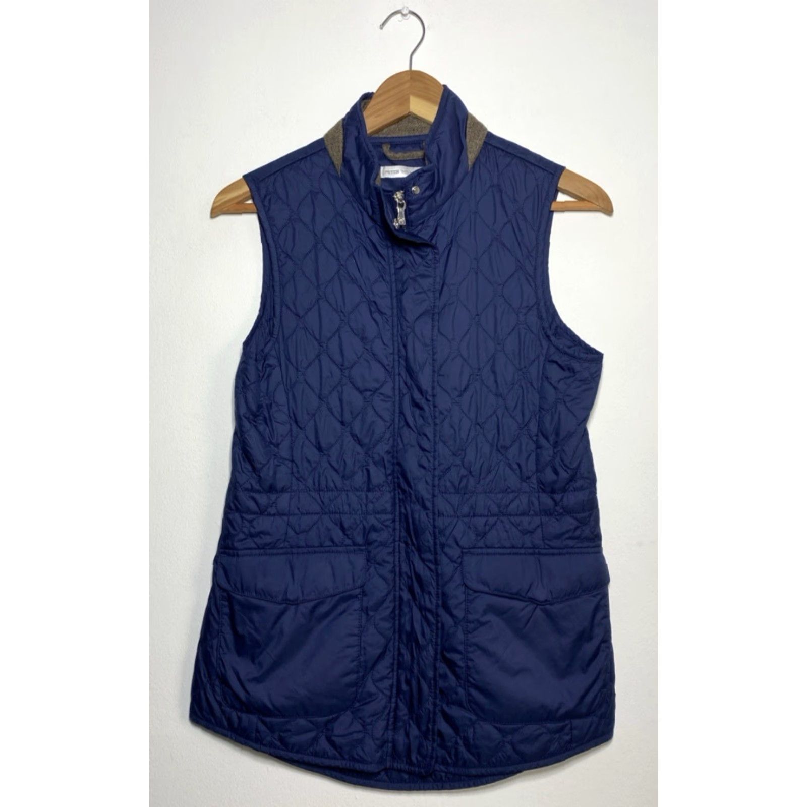 Peter Millar VINTAGE Women's Peter Millar Addison Quilted Travel Vest Navy Lambswool Trim S Size S / US 4 / IT 40 - 4 Thumbnail
