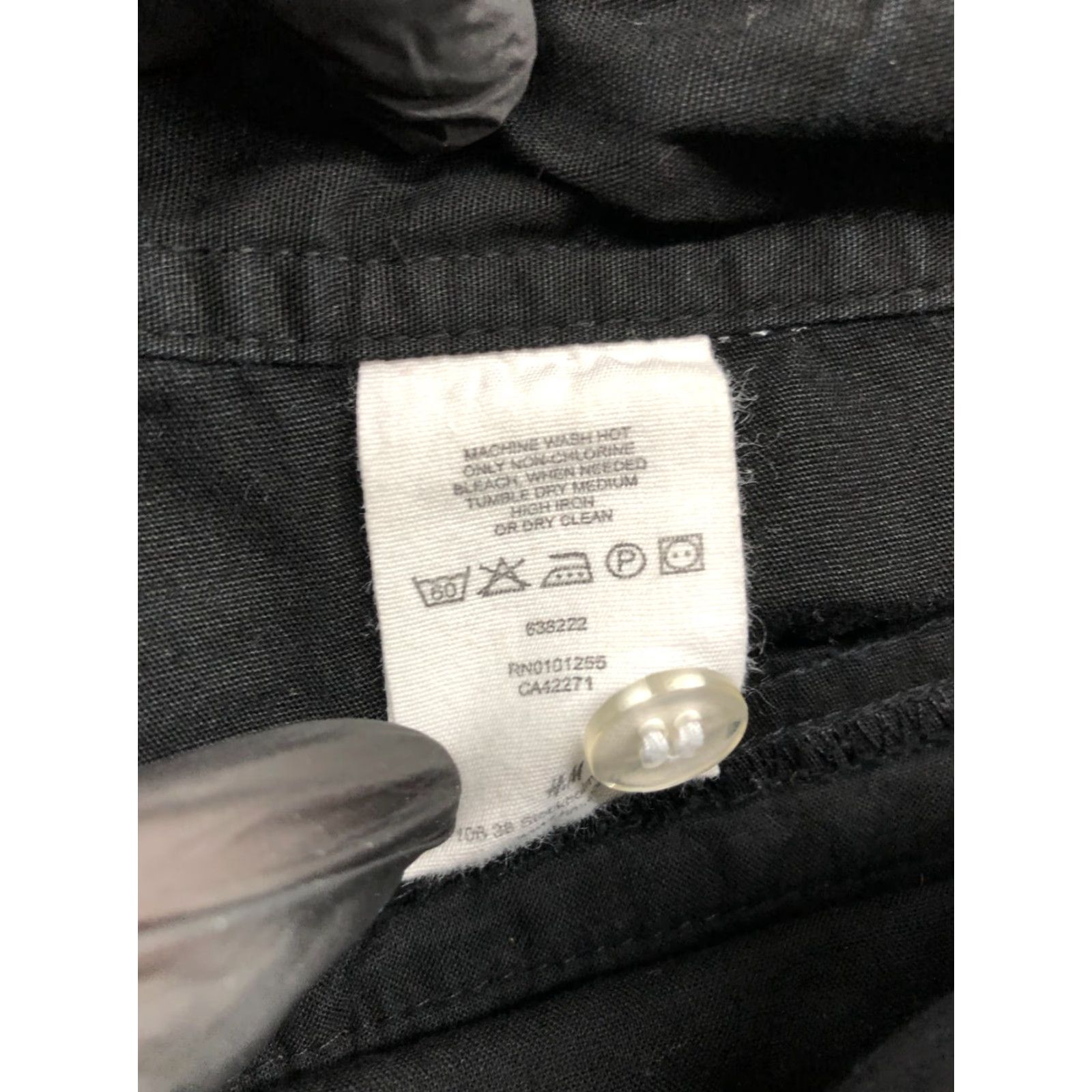 H&M H&M Shorts Womens Size 10 Mid Rise Dark Wash Black Size 32" / US 10 / IT 46 - 7 Thumbnail