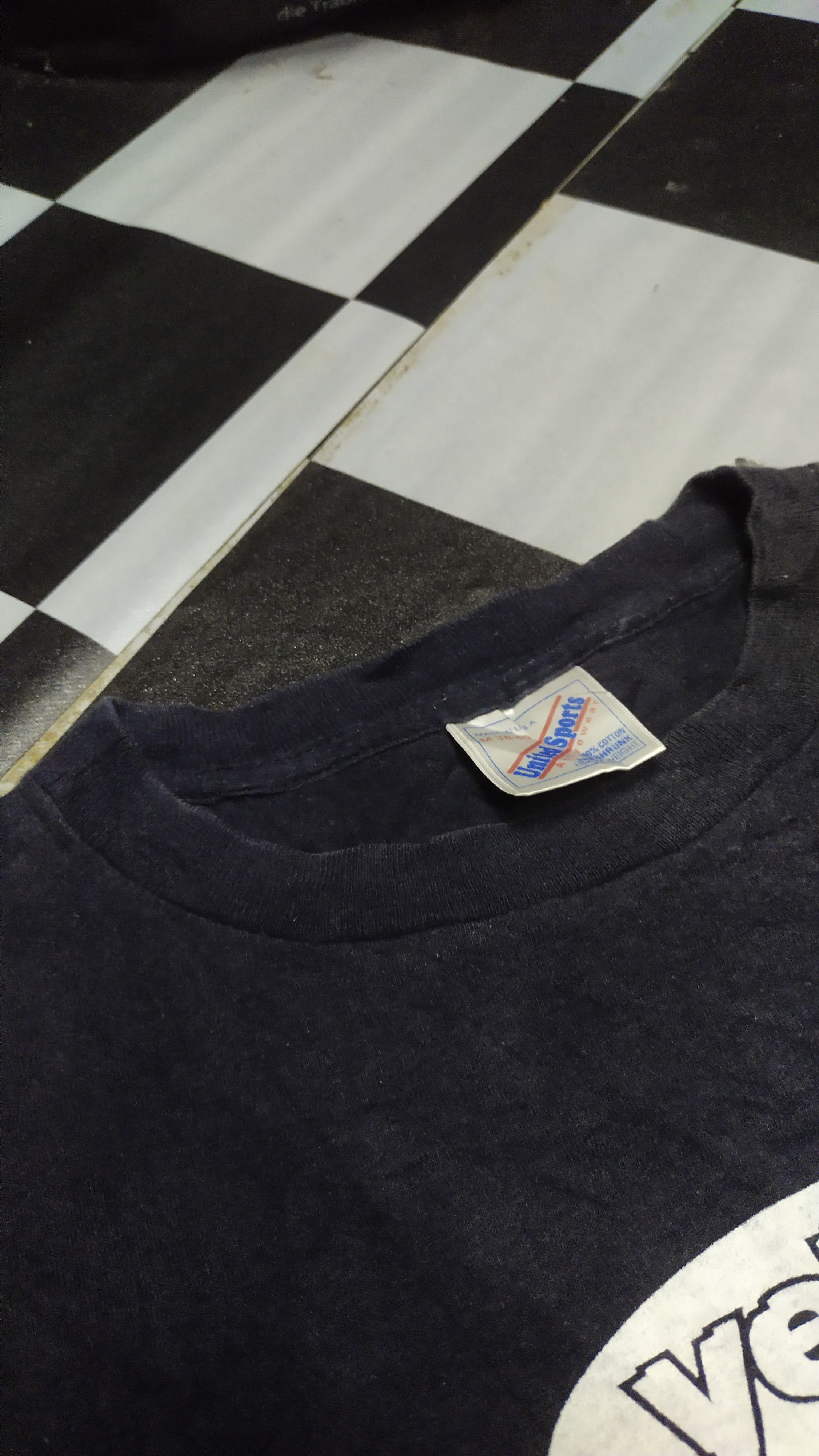 Vintage VINTAGE YELLOW BORN IN 91 TEE Size US M / EU 48-50 / 2 - 7 Thumbnail