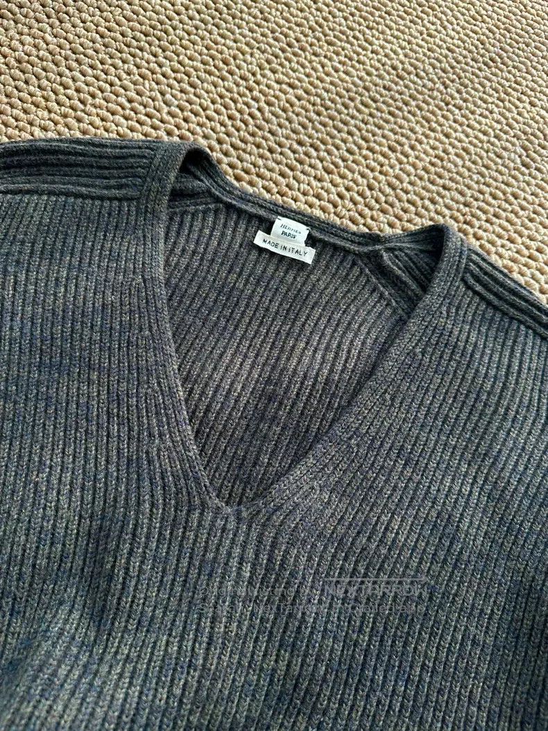 Hermes Hermes Cashmere Knit V-Neck Sweater, Brown Green Size XS / US 0-2 / IT 36-38 - 6 Thumbnail