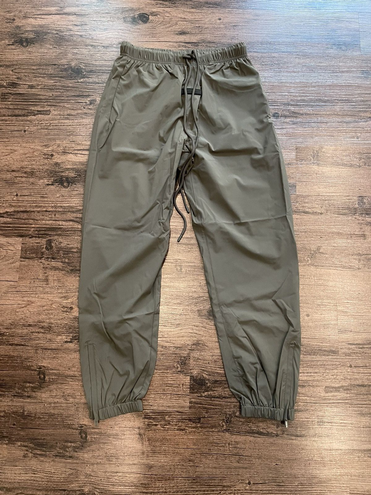 Essentials Fear of god essentials nylon pant ink Size US 30 / EU 46 - 1 Thumbnail