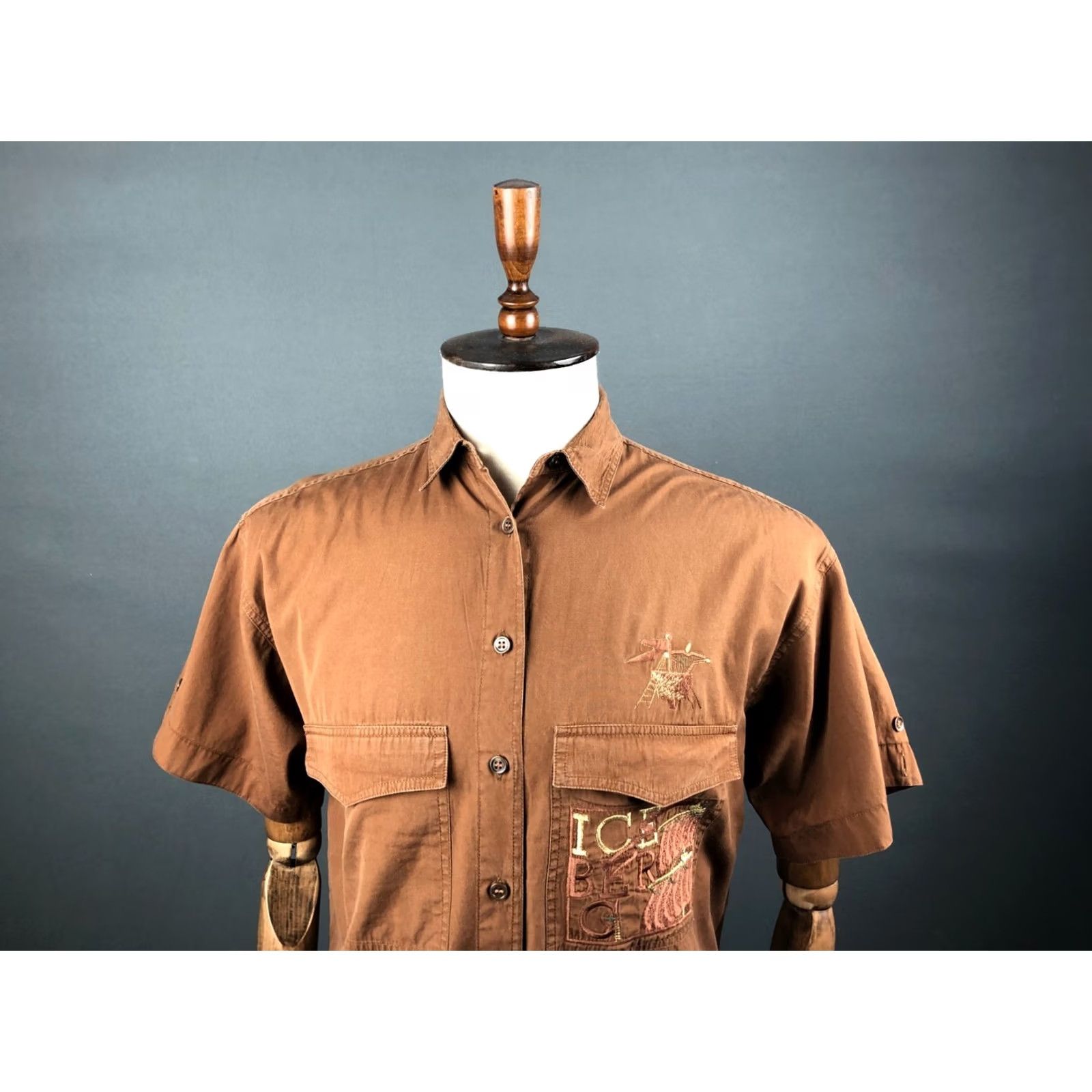 Vintage Iceberg Shirt Men 42 Brown Cotton Short Sleeve Button-Up Collared Chest Pockets Logo Embroidered Vintage No (Regular) Size US XL / EU 56 / 4 - 5 Thumbnail