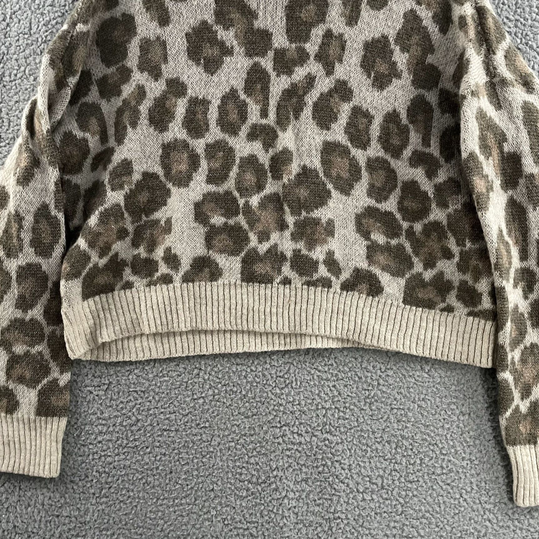 American Eagle Outfitters American Eagle Womens Sweater Size Small Beige Multicolor Animal Print Cropped Size S / US 4 / IT 40 - 3 Thumbnail