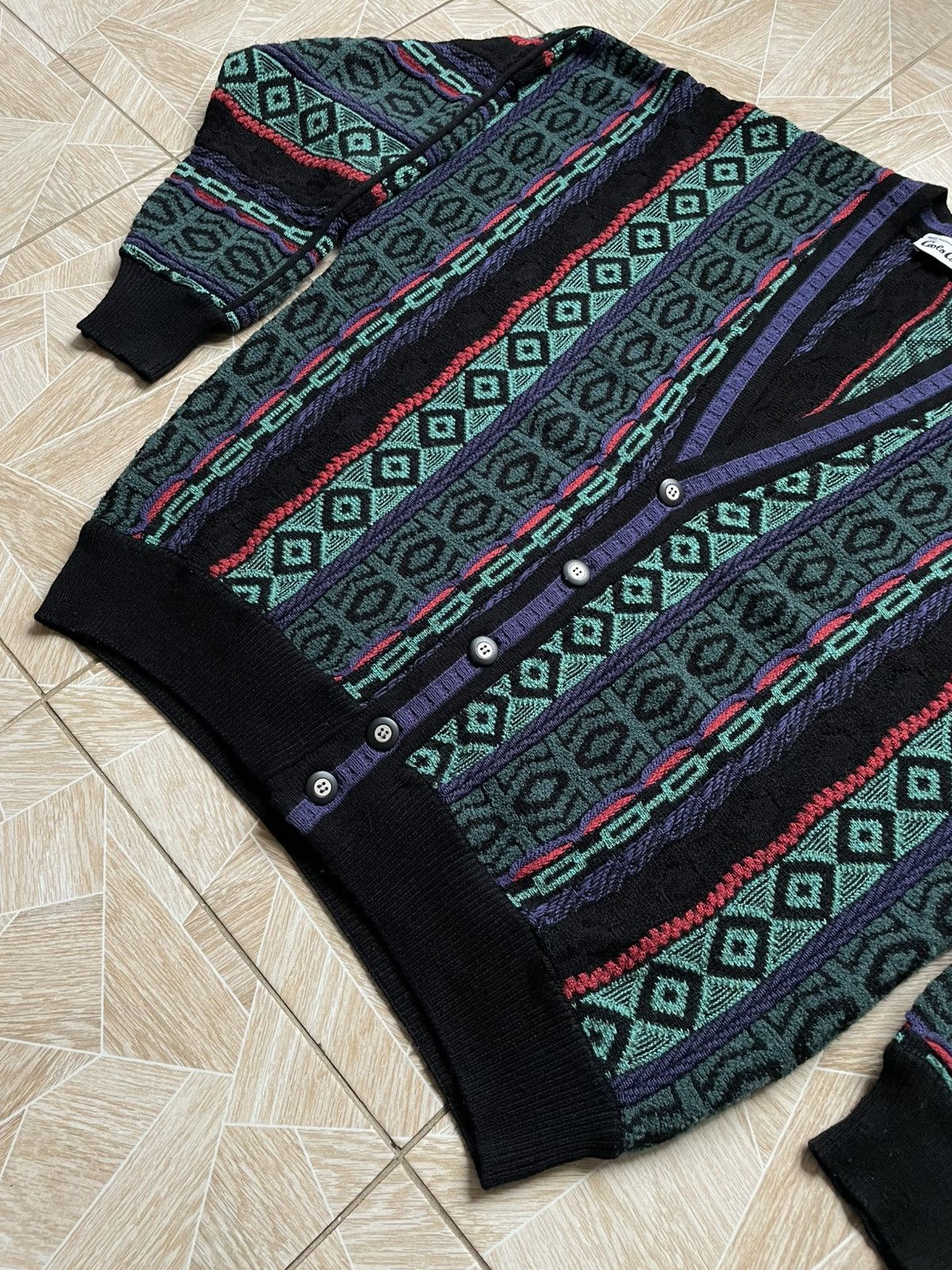 Carlo Colucci × Vintage Vintage Carlo Colucci Crazy Pattern Knitted Wool Cardigan Size US L / EU 52-54 / 3 - 3 Thumbnail