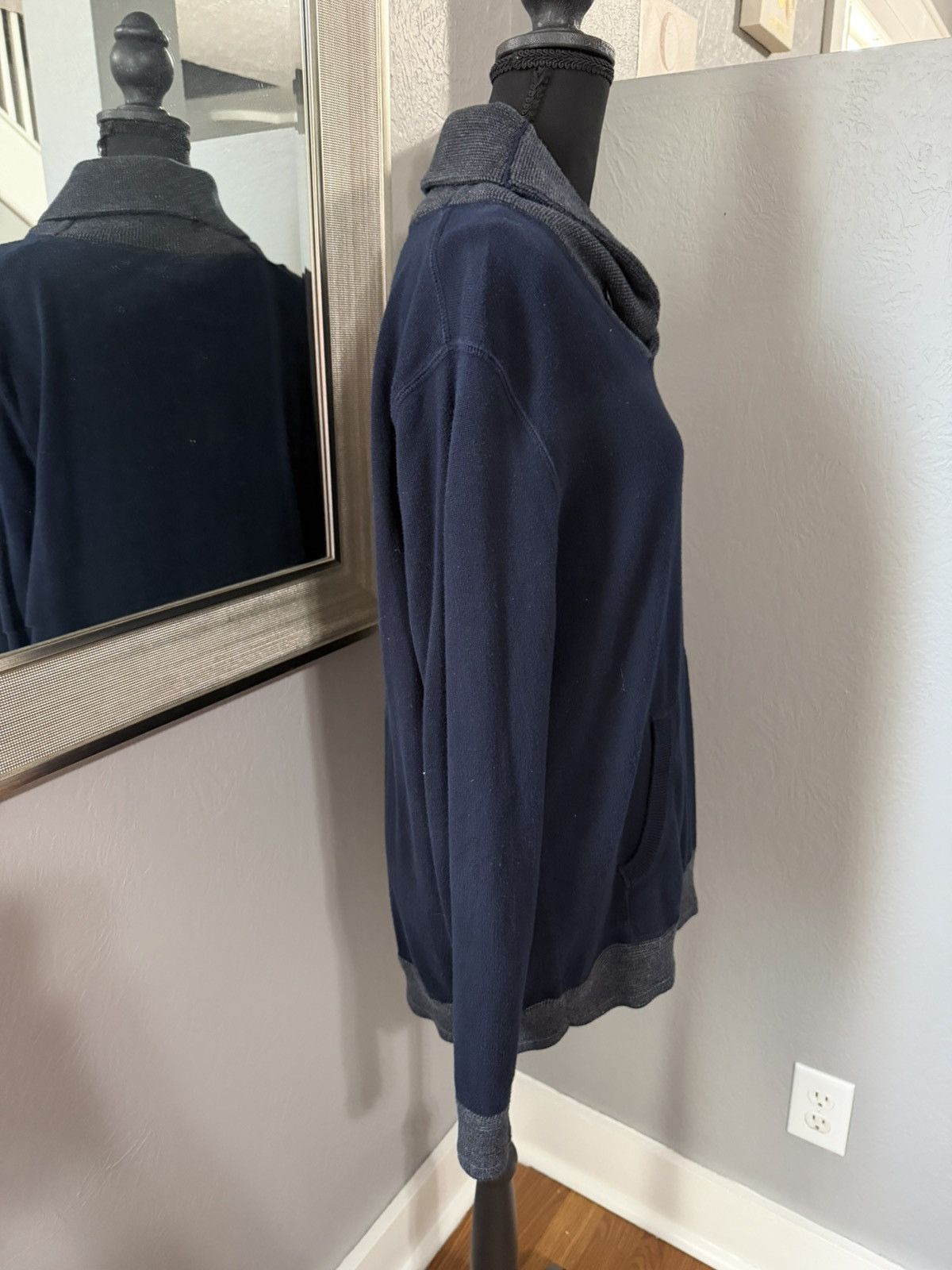 J.Crew J.Crew navy blue shawl collar sweater kangaroo pocket medium Size US M / EU 48-50 / 2 - 4 Thumbnail