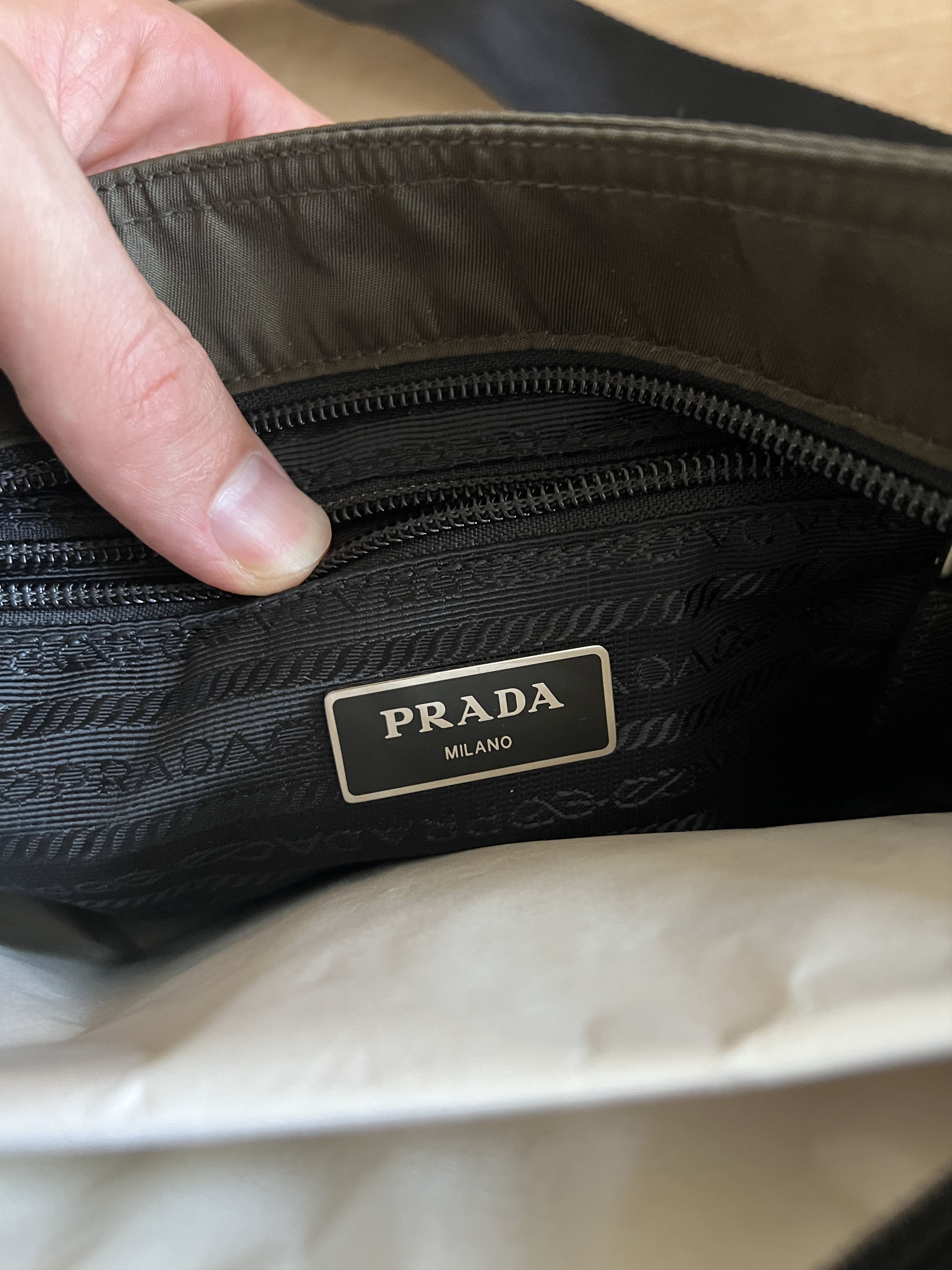 Prada PRADA Tessuto Nylon Flat Messenger Bag Dark Green Size ONE SIZE - 5 Thumbnail