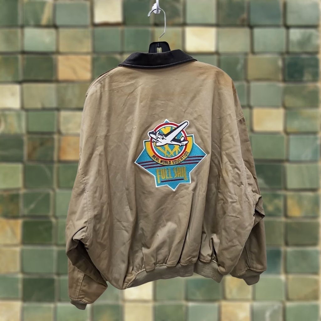 Avirex VINTAGE Avirex LTD A-2 1987 Bomber Jacket Collared Mens XL Beige Navy 1980s 8/21ss Size US XL / EU 56 / 4 - 1 Thumbnail
