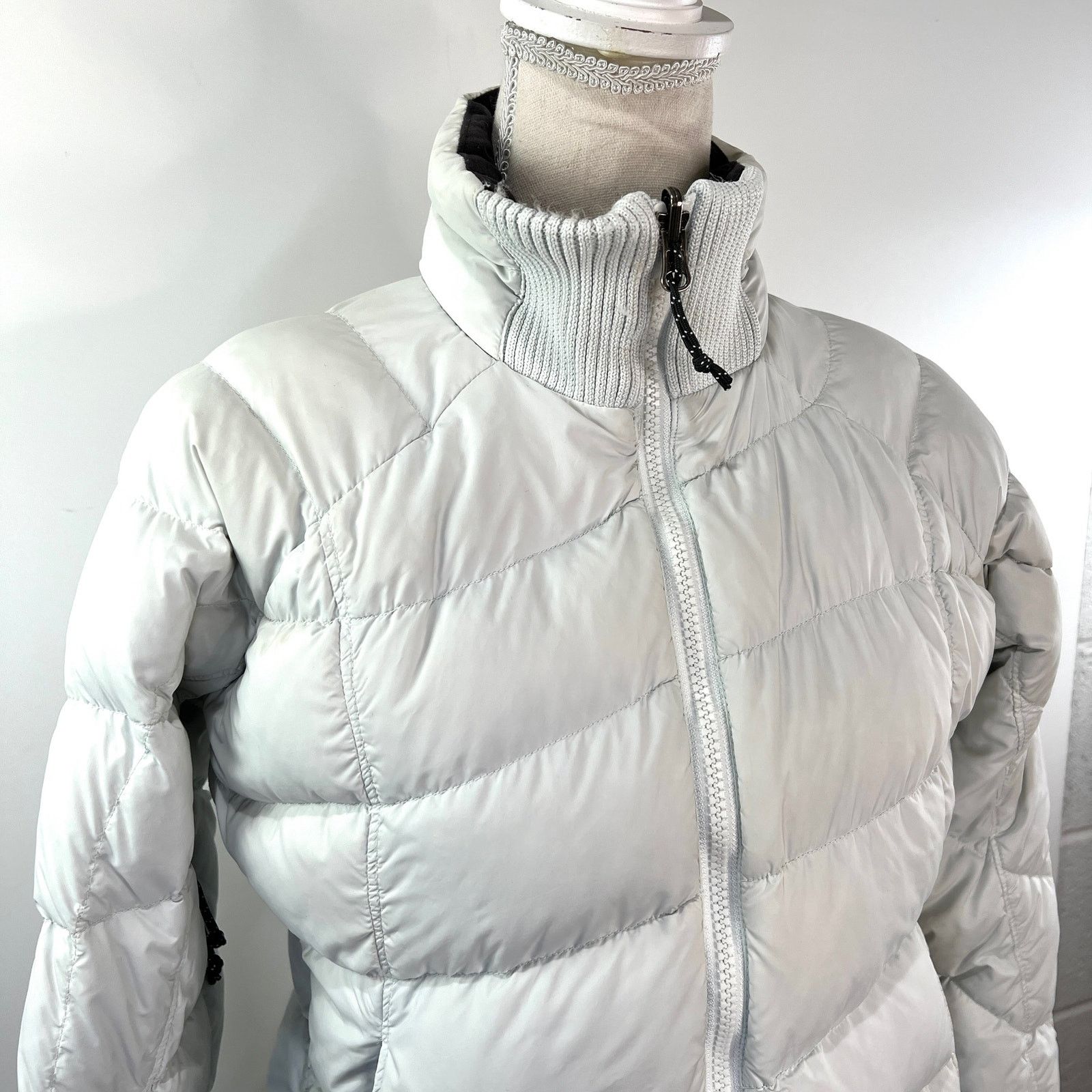 Mountain Hardwear Mountain Hardware Down Puffer Jacket Winter White Size S / US 4 / IT 40 - 2 Thumbnail