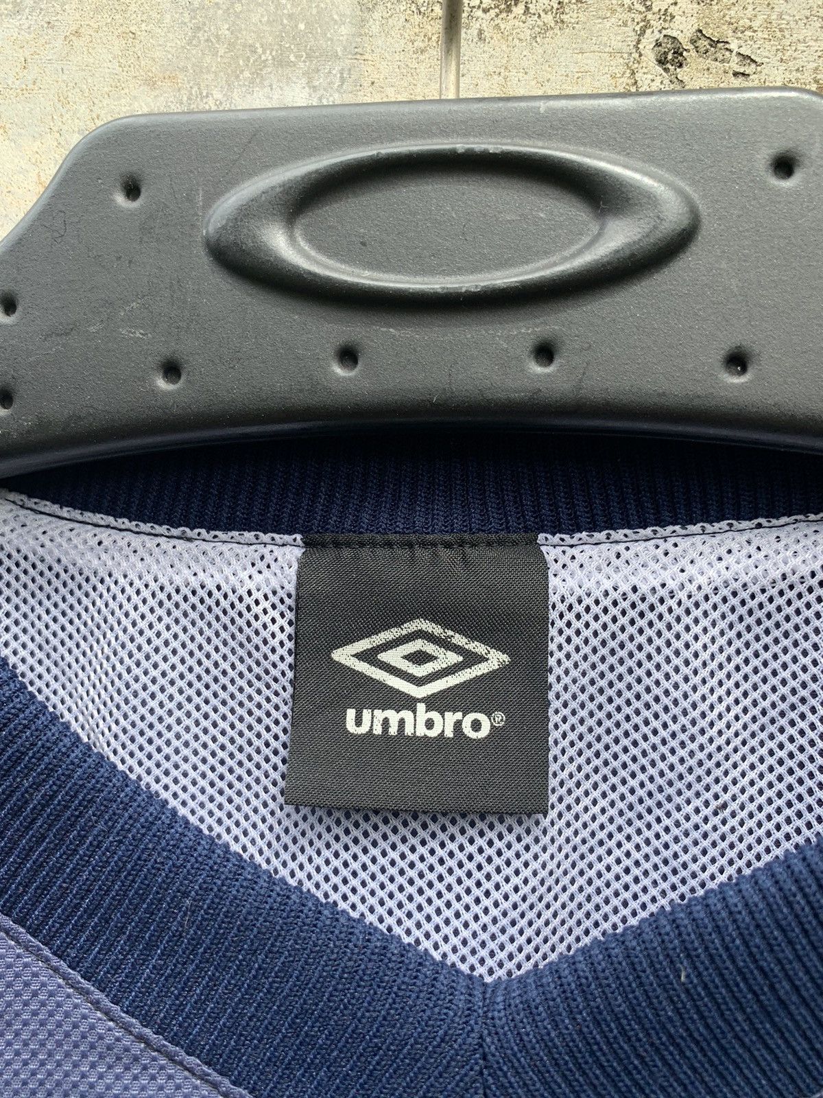 Umbro × Vintage Vintage Umbro Big Logo Longsleeve Jacket Size US L / EU 52-54 / 3 - 9 Thumbnail
