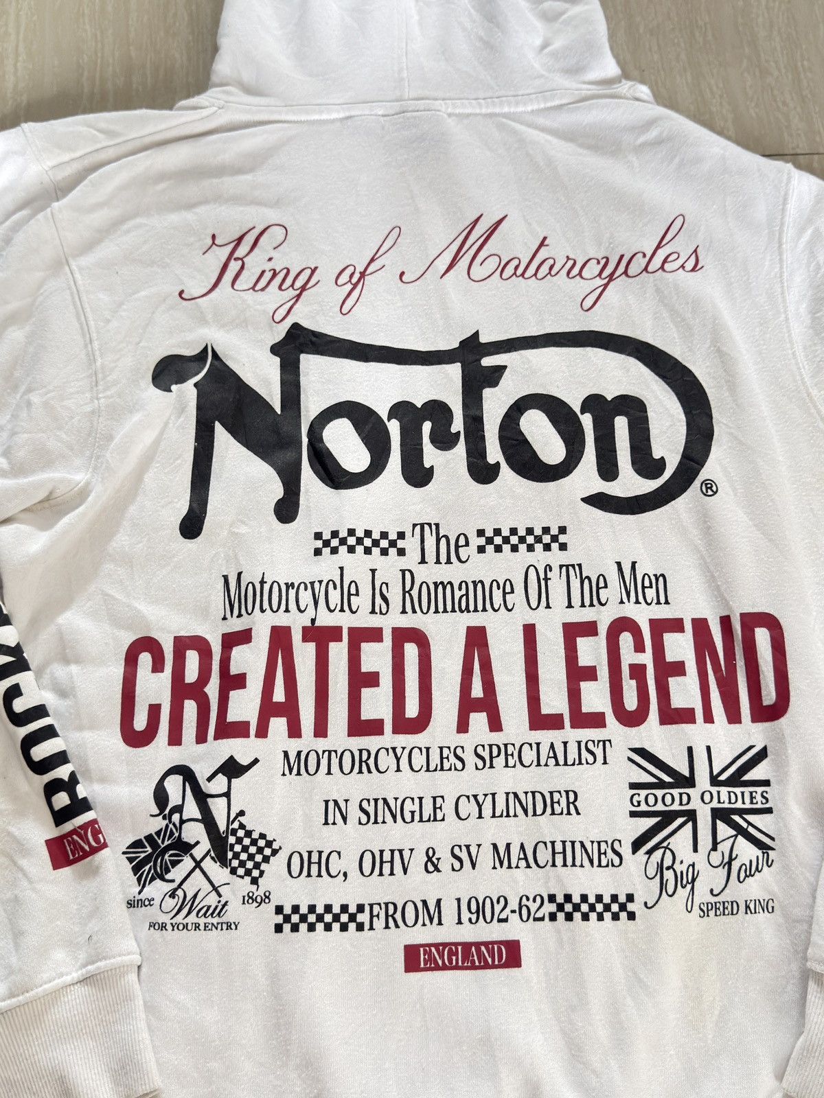 Norton Norton Vintage King Of Motorcyle England Authentic Hoodie Size US XL / EU 56 / 4 - 6 Thumbnail