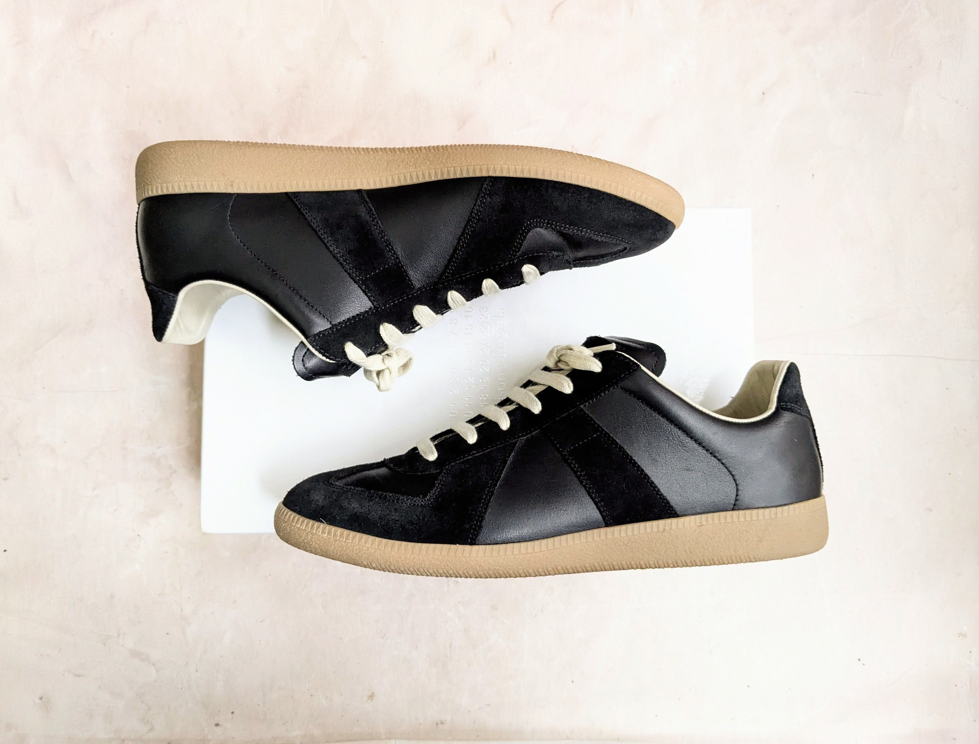 Maison Margiela Maison Margiela GAT Replica Black 12 45 Gum Low Size US 12 / EU 45 - 1 Thumbnail
