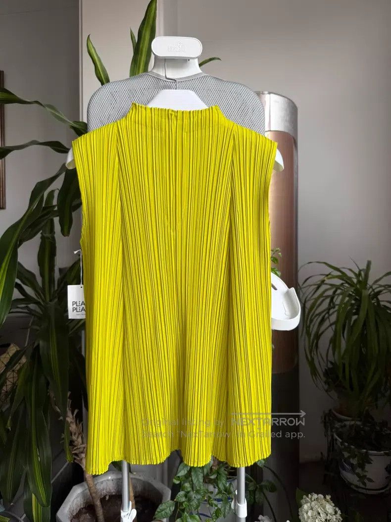 Issey Miyake Issey Miyake Medium Soft Yellow Top Size L / US 10 / IT 46 - 6 Thumbnail