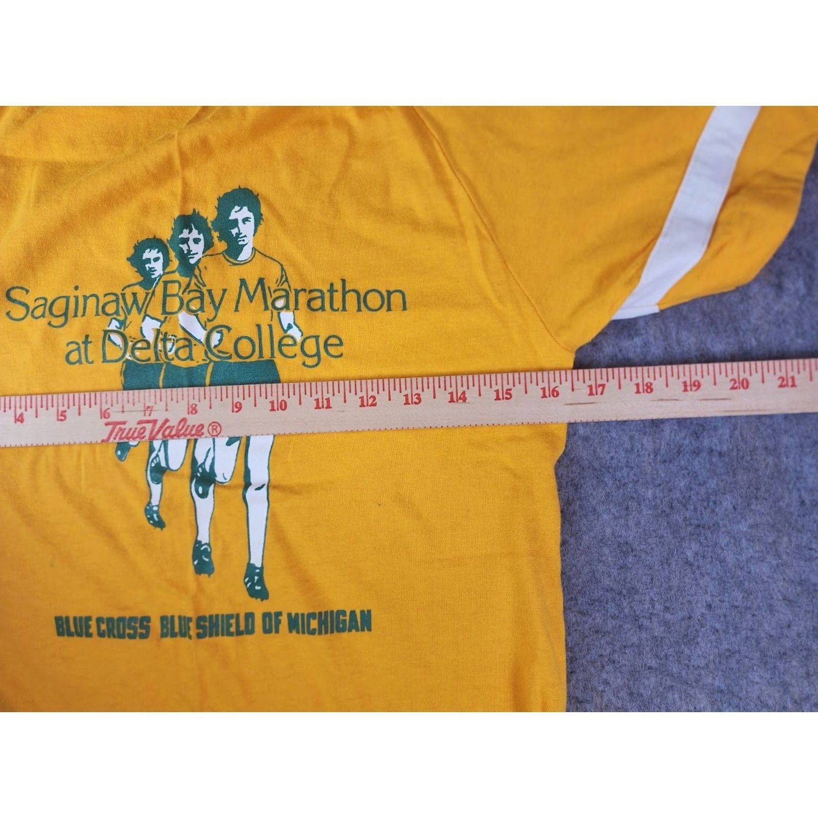 Delta VINTAGE Saginaw Bay Marathon Delta College Shirt Michigan Small Shirt Men White 80s Crew Neck Short Sleeve T-Shirt Boys Girls Mens Womens Size US S / EU 44-46 / 1 - 6 Thumbnail
