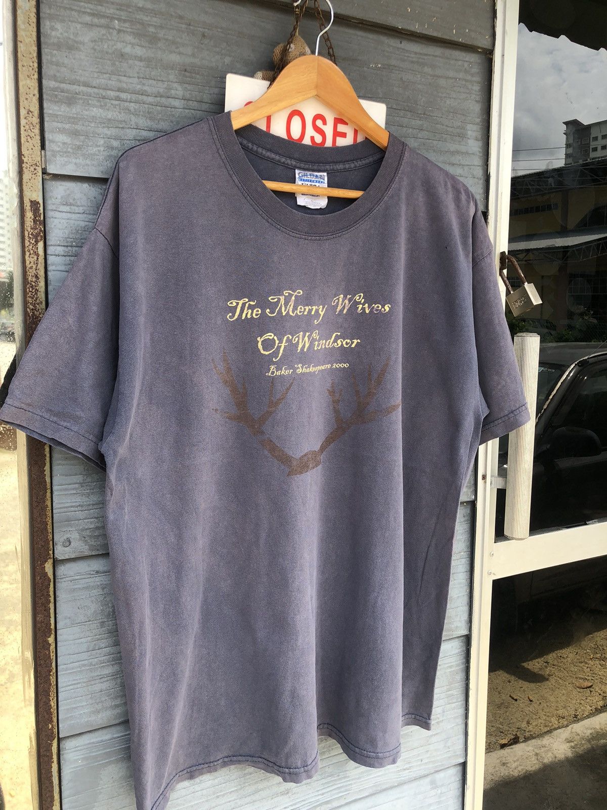 Vintage Vintage The Merry Wives Of Windsor Shakespeare Quotes Tee Size US XL / EU 56 / 4 - 3 Thumbnail