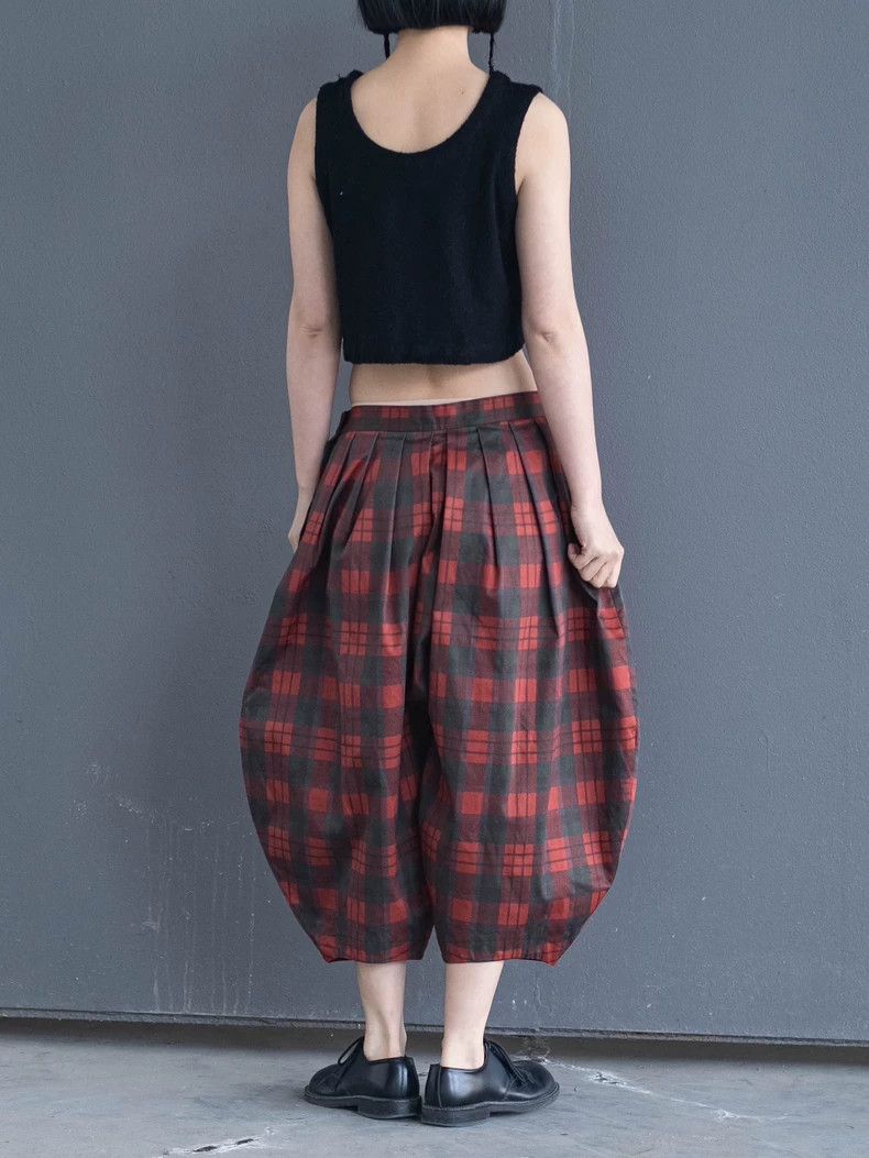 Comme des Garcons Comme Des Garcons size M Red plaid balloon pants Size 23" - 5 Thumbnail