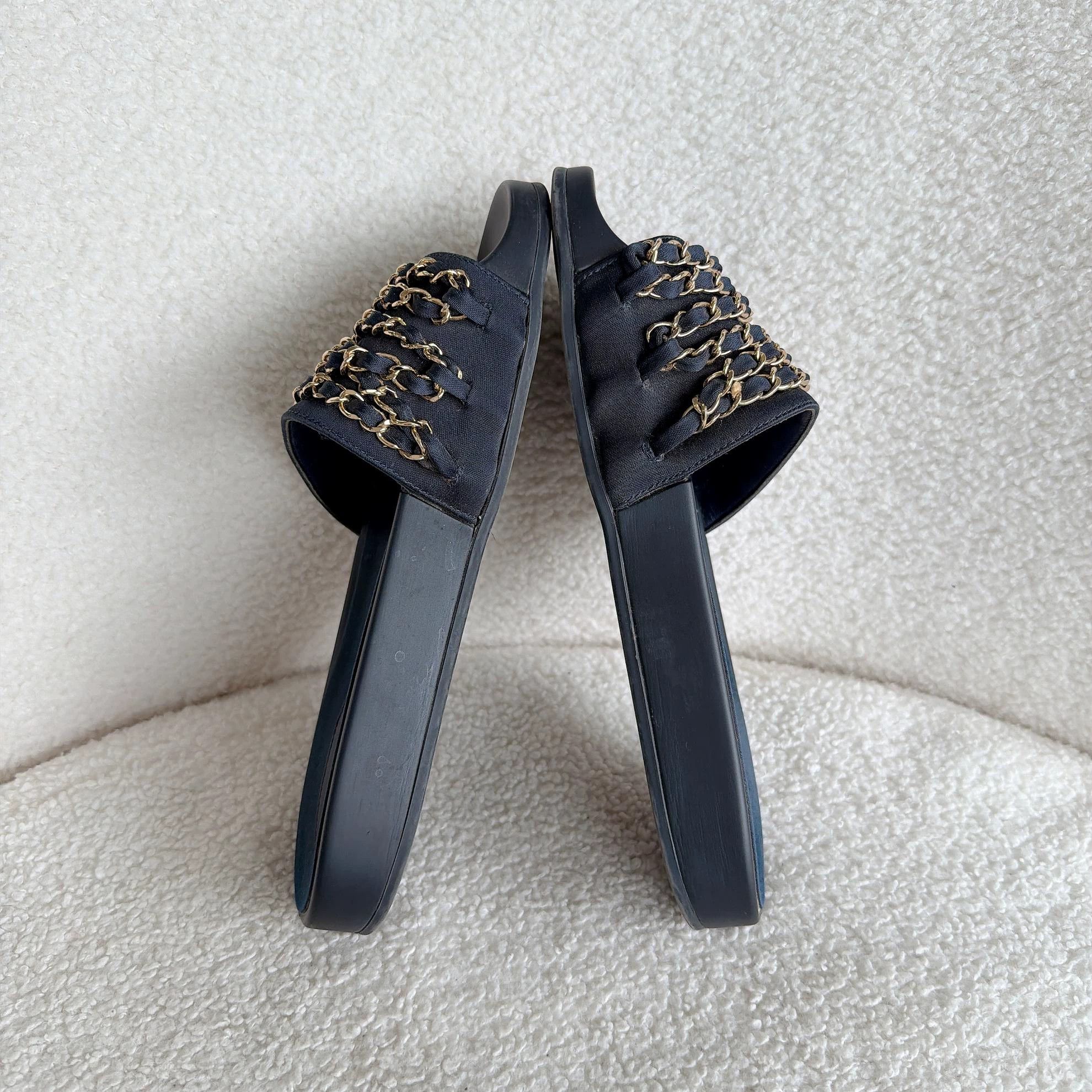 Chanel Chanel CC Chain Slipper 36 Size US 5.5 / IT 35.5 - 5 Thumbnail