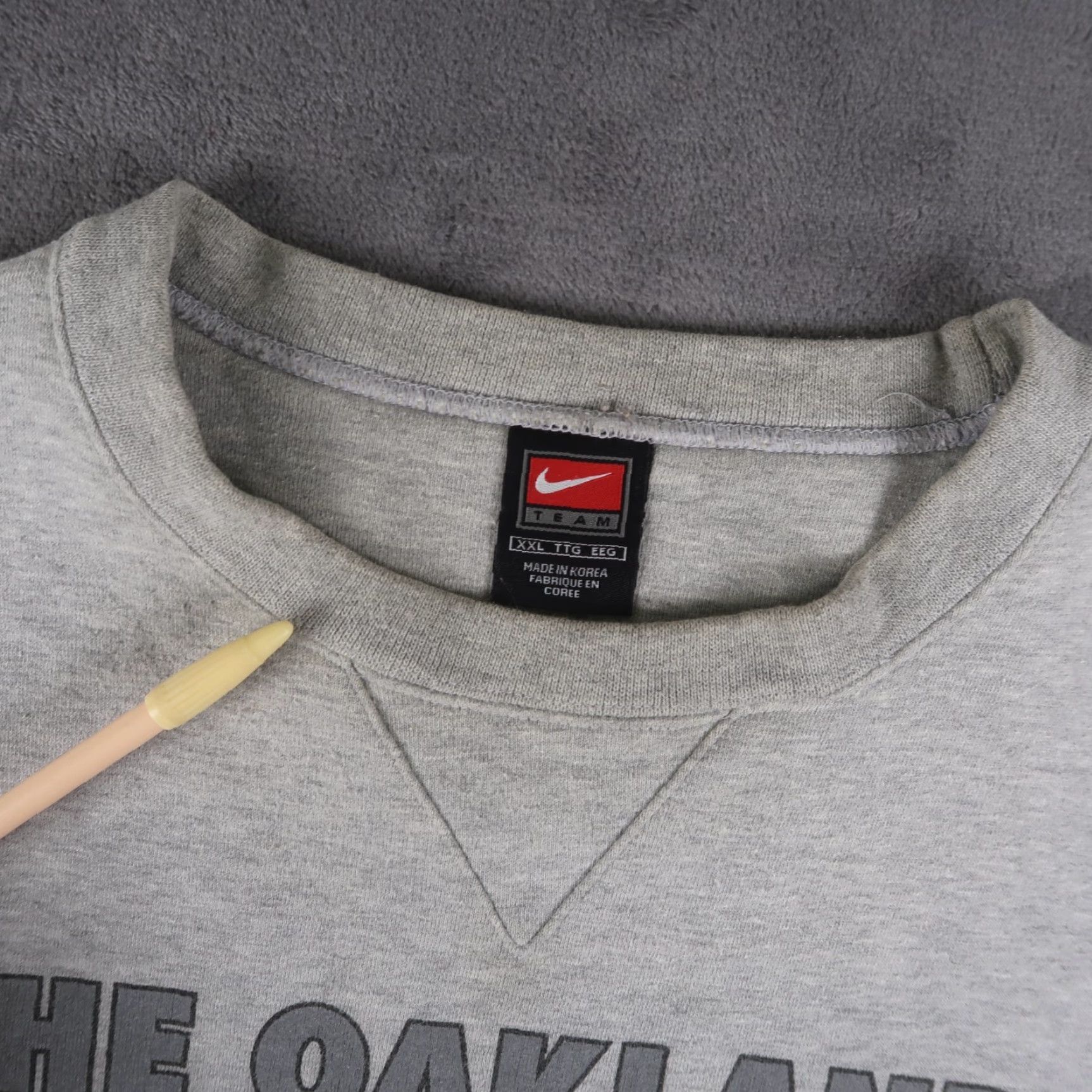 Nike Vintage Nike Oakland Raiders NFL Crewneck Sweatshirt 90s Gray 2XL Mens Size US XXL / EU 58 / 5 - 6 Thumbnail