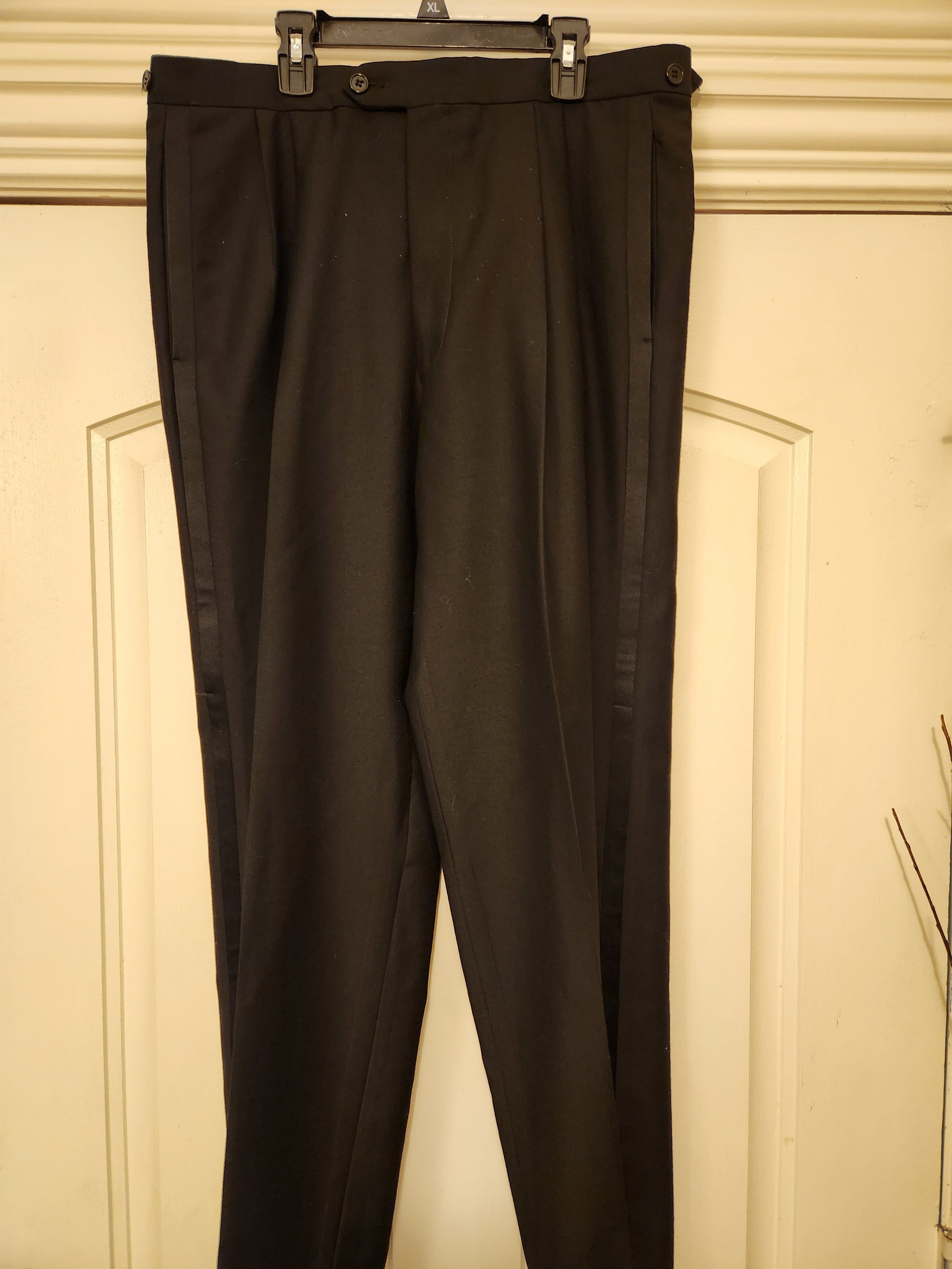 Jos. A. Bank Vintage 100% Wool 3 Button Tuxedo Size 42R - 5 Thumbnail