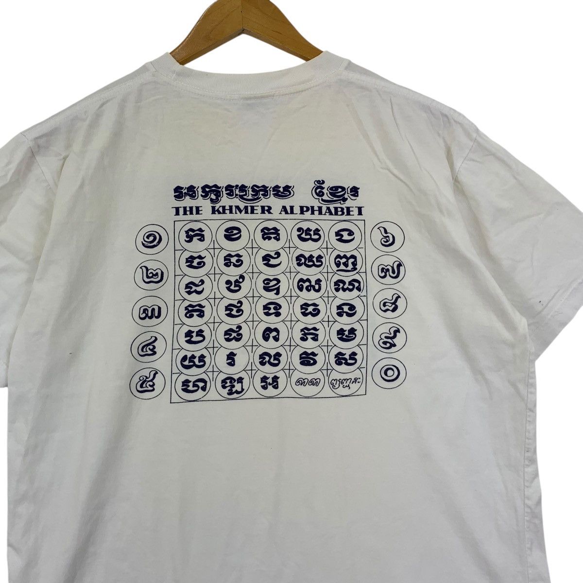Vintage Vintage KHMER LETTER SANSKRIT Alphabet Tee Shirt Top Size L / US 10 / IT 46 - 4 Thumbnail