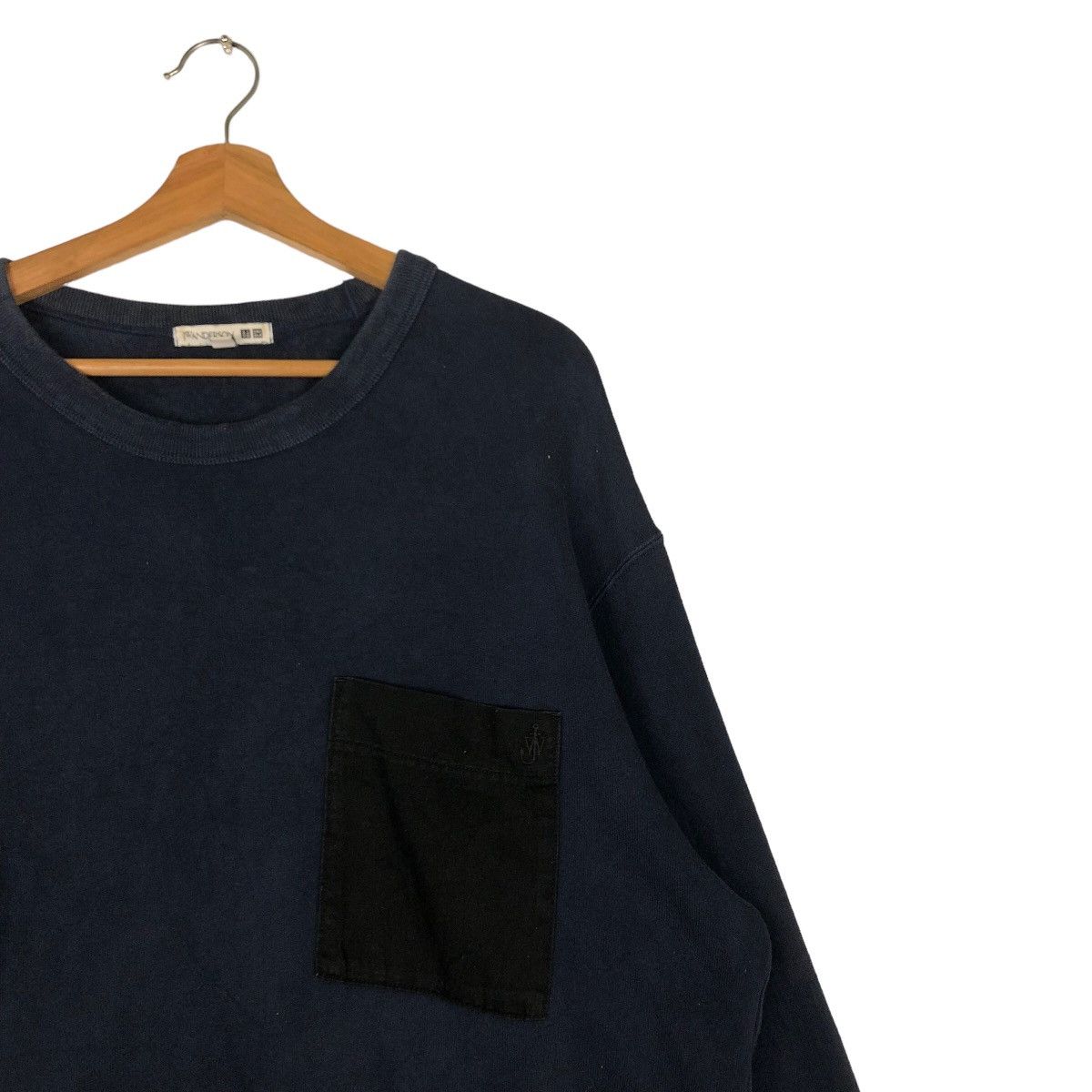 Japanese Brand 🔥Vintage Long Sleeve Sweatshirt J.W.Anderson Uniqlo Japan Size US XL / EU 56 / 4 - 6 Thumbnail