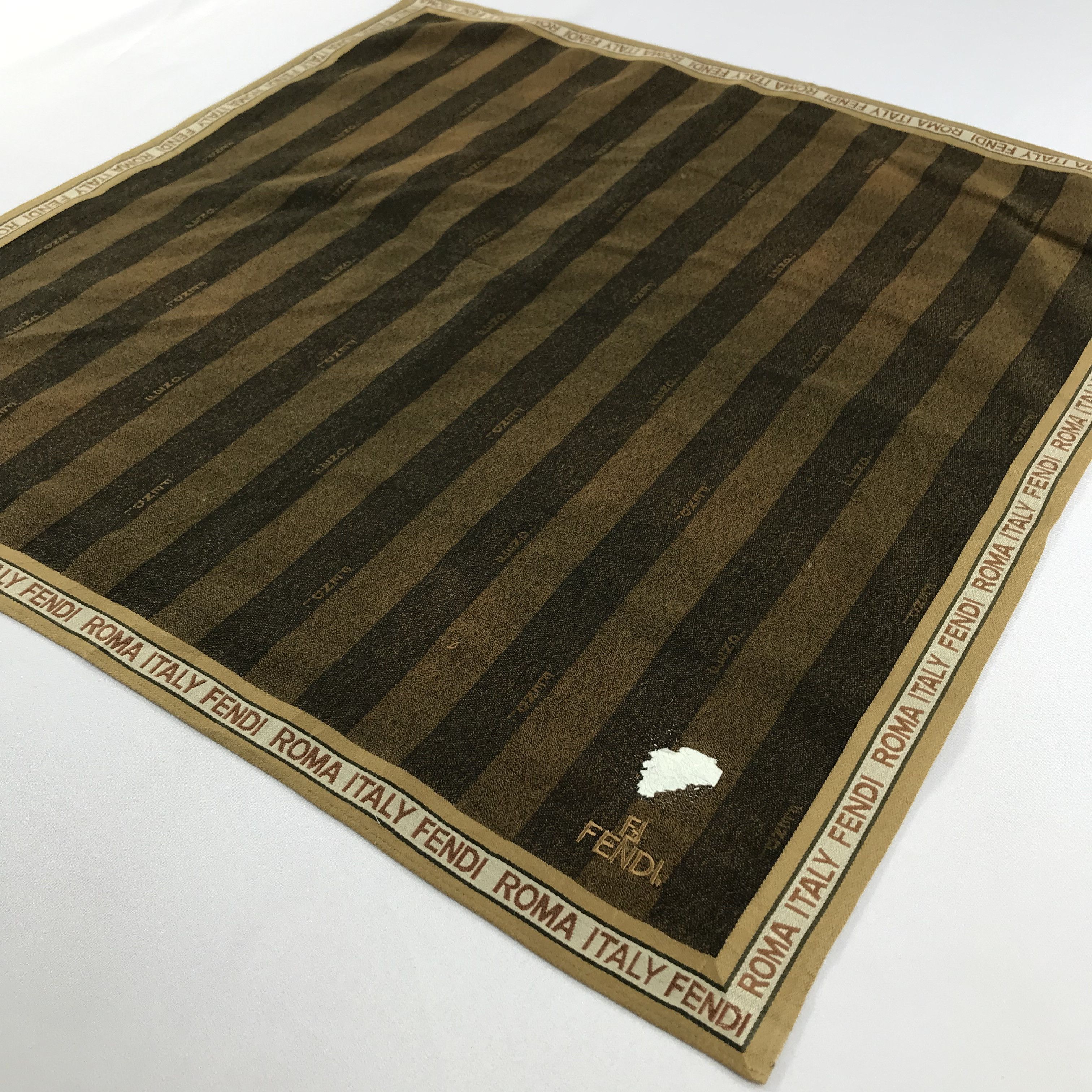 Vintage Vintage Fendi Bandana / Handkerchief / Neckerchief - S2105 Size ONE SIZE - 2 Thumbnail