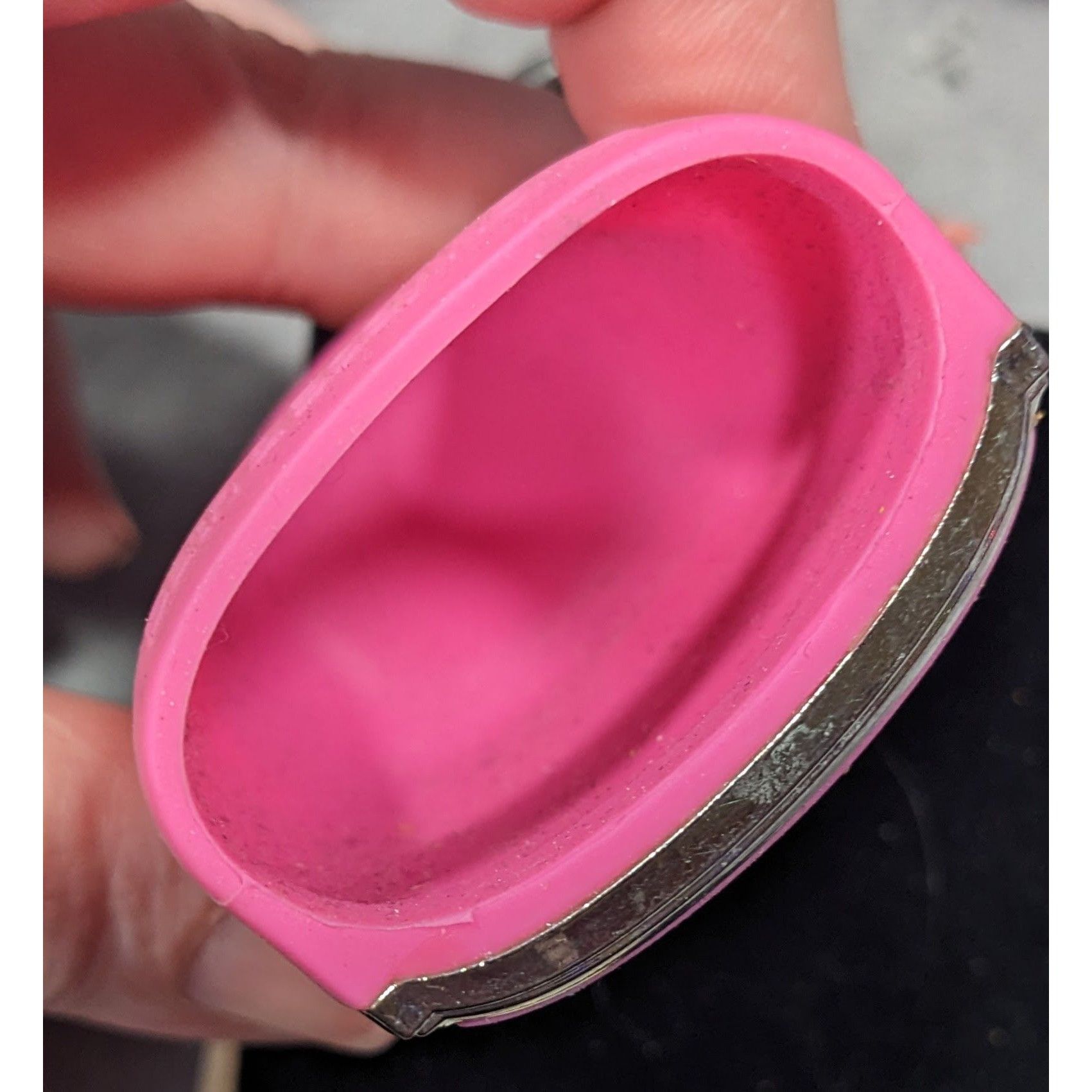 Other Bath & Body Works HTF Pink Rhinestone Heart Pocketback Holde Size ONE SIZE - 8 Thumbnail