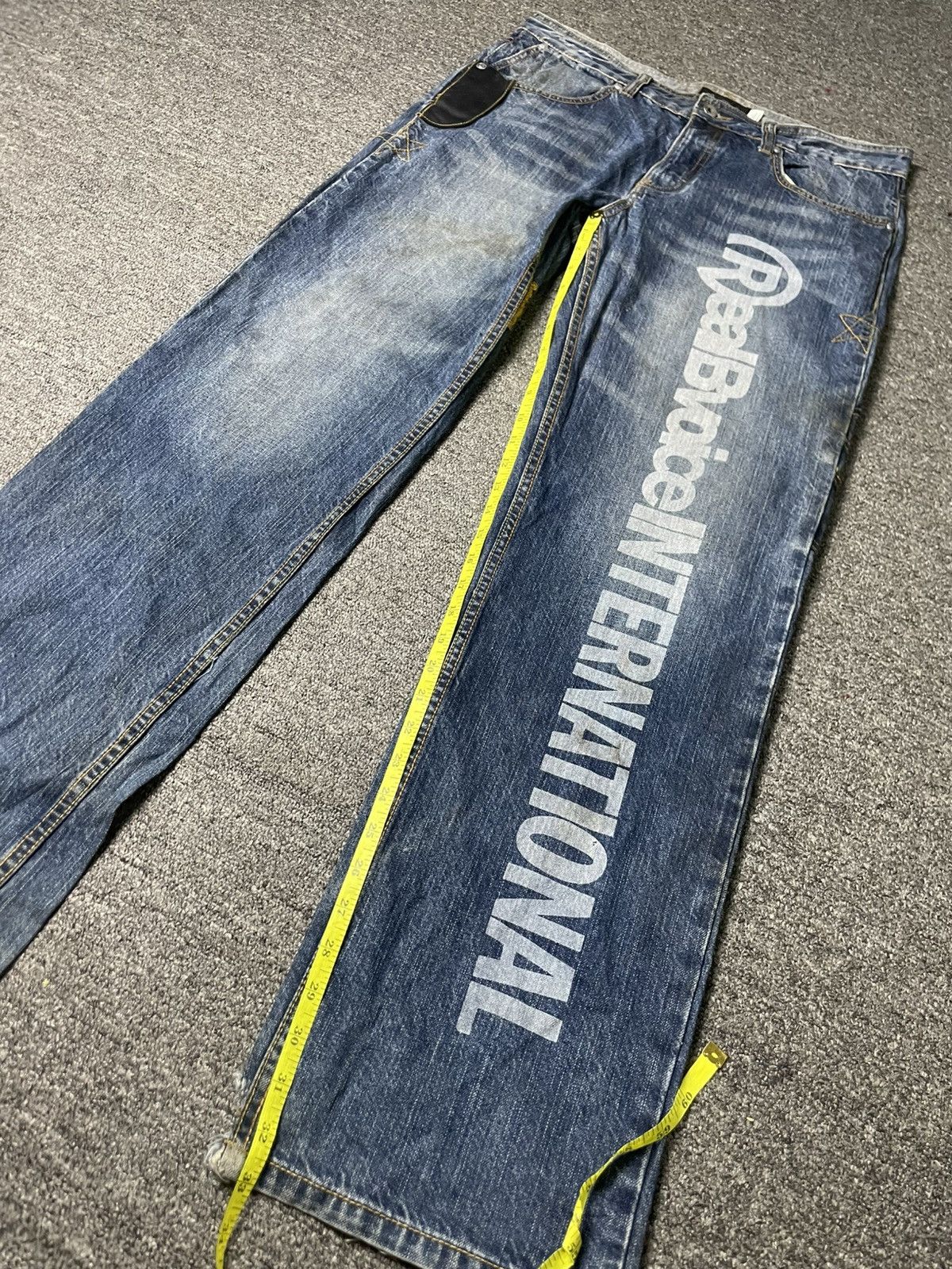 Japanese Brand × Vintage REAL B.VOICE Japanese Brand Spell Out Jeans (84) Size US 35 - 9 Thumbnail
