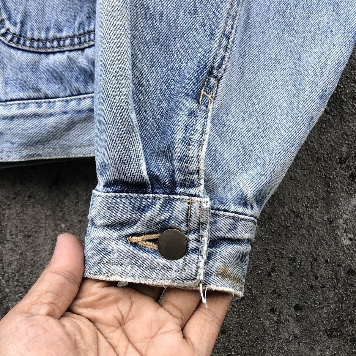 Vintage Vintage 80s / 90s Trucker Denim Jacket Size US M / EU 48-50 / 2 - 18 Thumbnail
