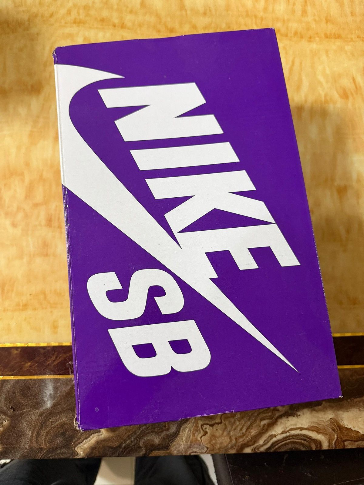 Nike SB Nike SB Zoom Nyjah 3 White Gum Skate Shoe Size US 9.5 Size US 9.5 / EU 42-43 - 6 Thumbnail