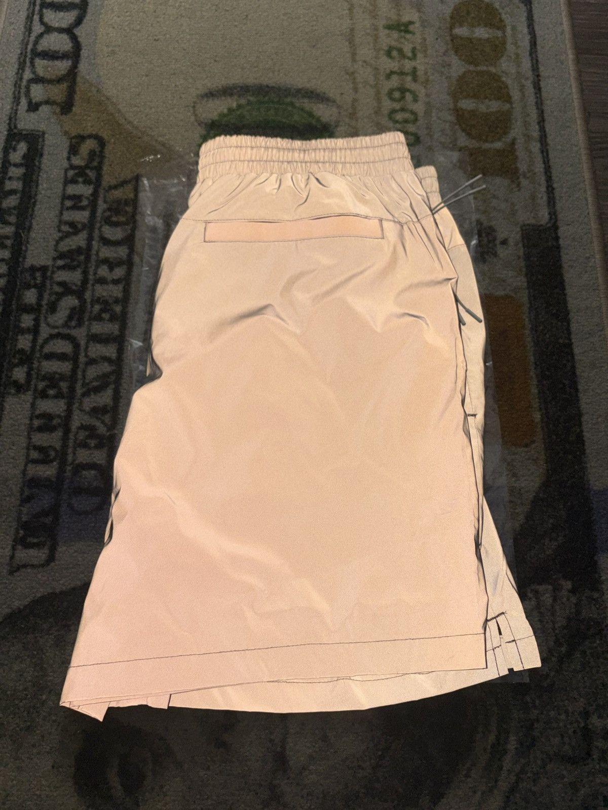 Kith × New Balance Kith x New Balance 3M Reflective Shorts (MEDIUM) Size US 30 / EU 46 - 4 Thumbnail