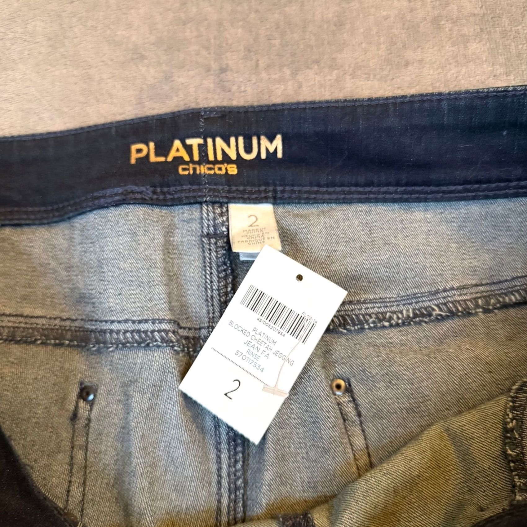 Vintage Chico's Jegging Womens 2 Blue Metallic Animal Print Stretch Slim Button Zip Five-Pocket Jeans Size 26" / US 2 / IT 38 - 3 Thumbnail