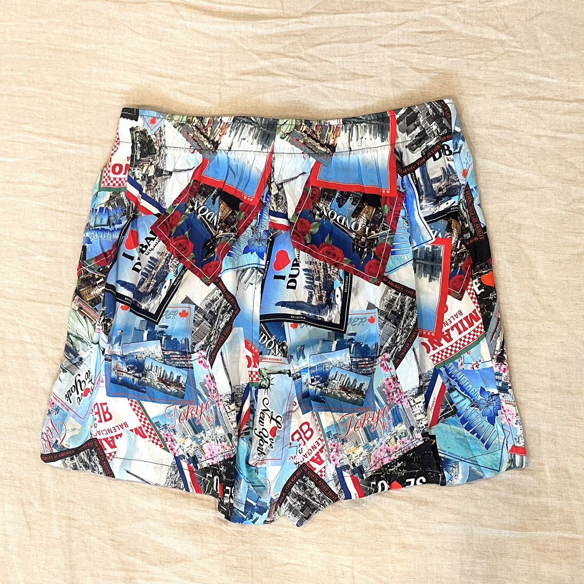 Balenciaga $1050 Balenciaga Logo Postcard Print Silk Shorts, Size 44 Size US 28 / EU 44 - 2 Thumbnail