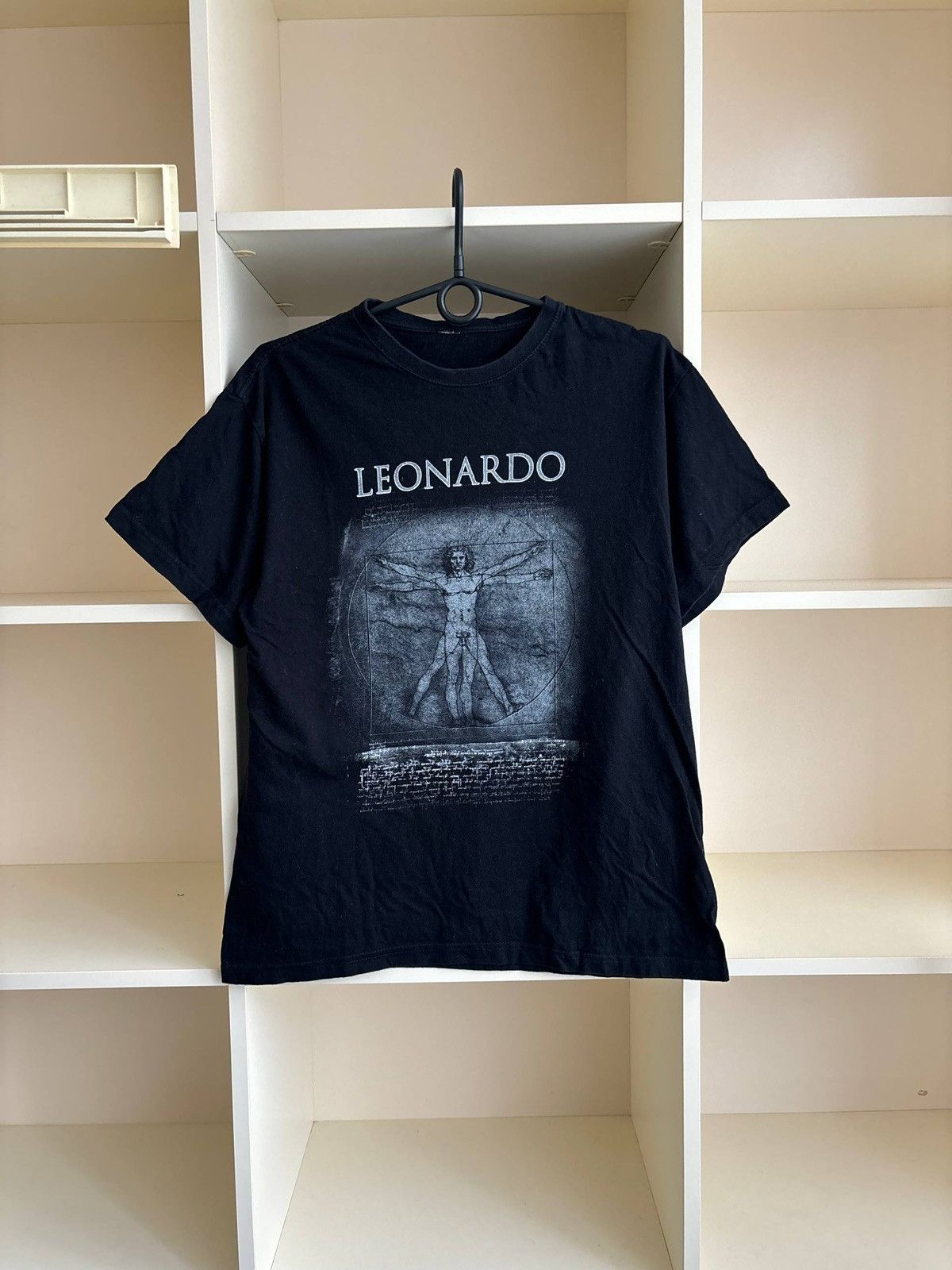Vintage Vintage Leonardo da Vinci Vitruvian Man T-Shirt Black Size US M / EU 48-50 / 2 - 1 Thumbnail