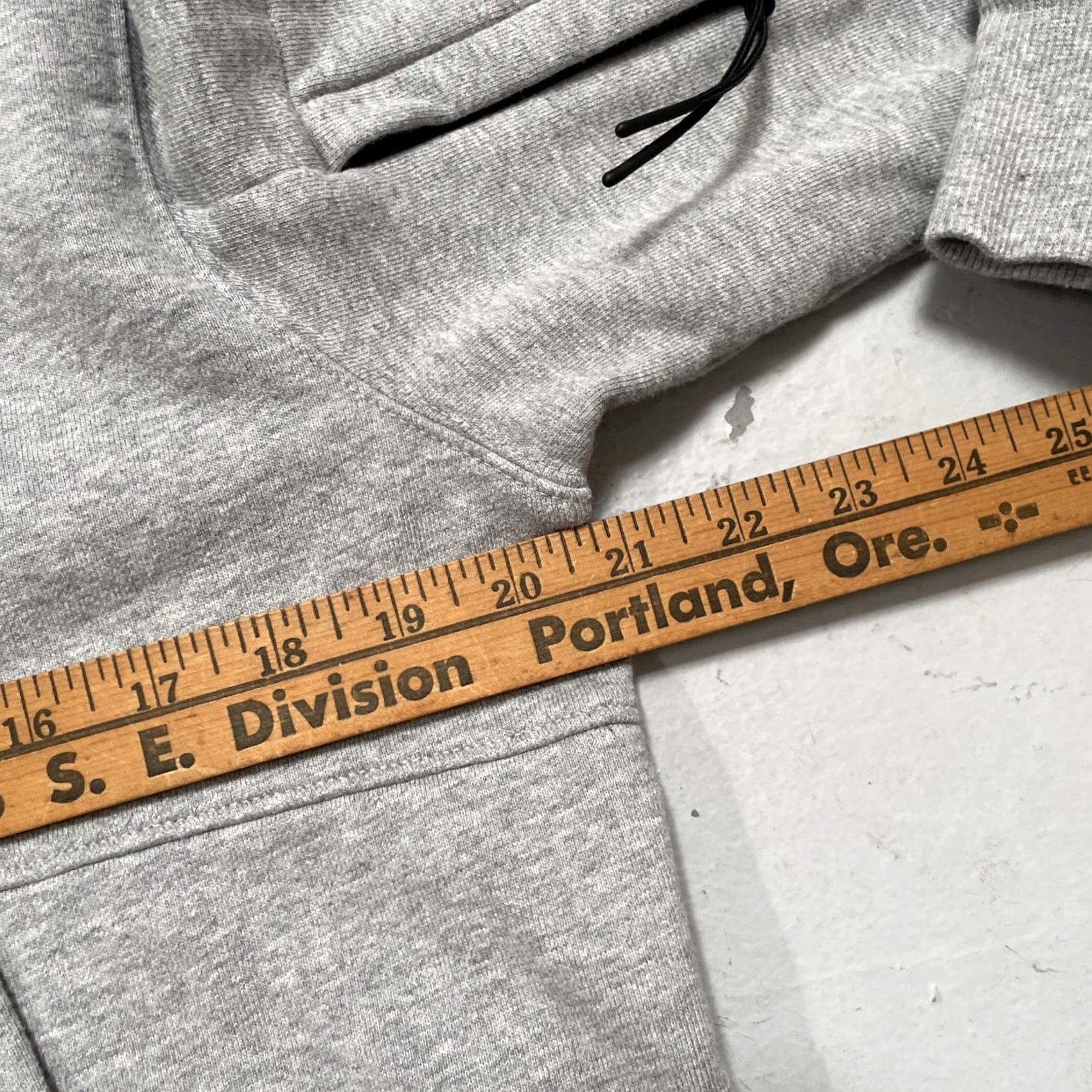 Vintage C.P. Company Gray Goggle-Lens Cotton Fleece Hoodie Sweatshirt L Unisex Adults Size US L / EU 52-54 / 3 - 3 Thumbnail